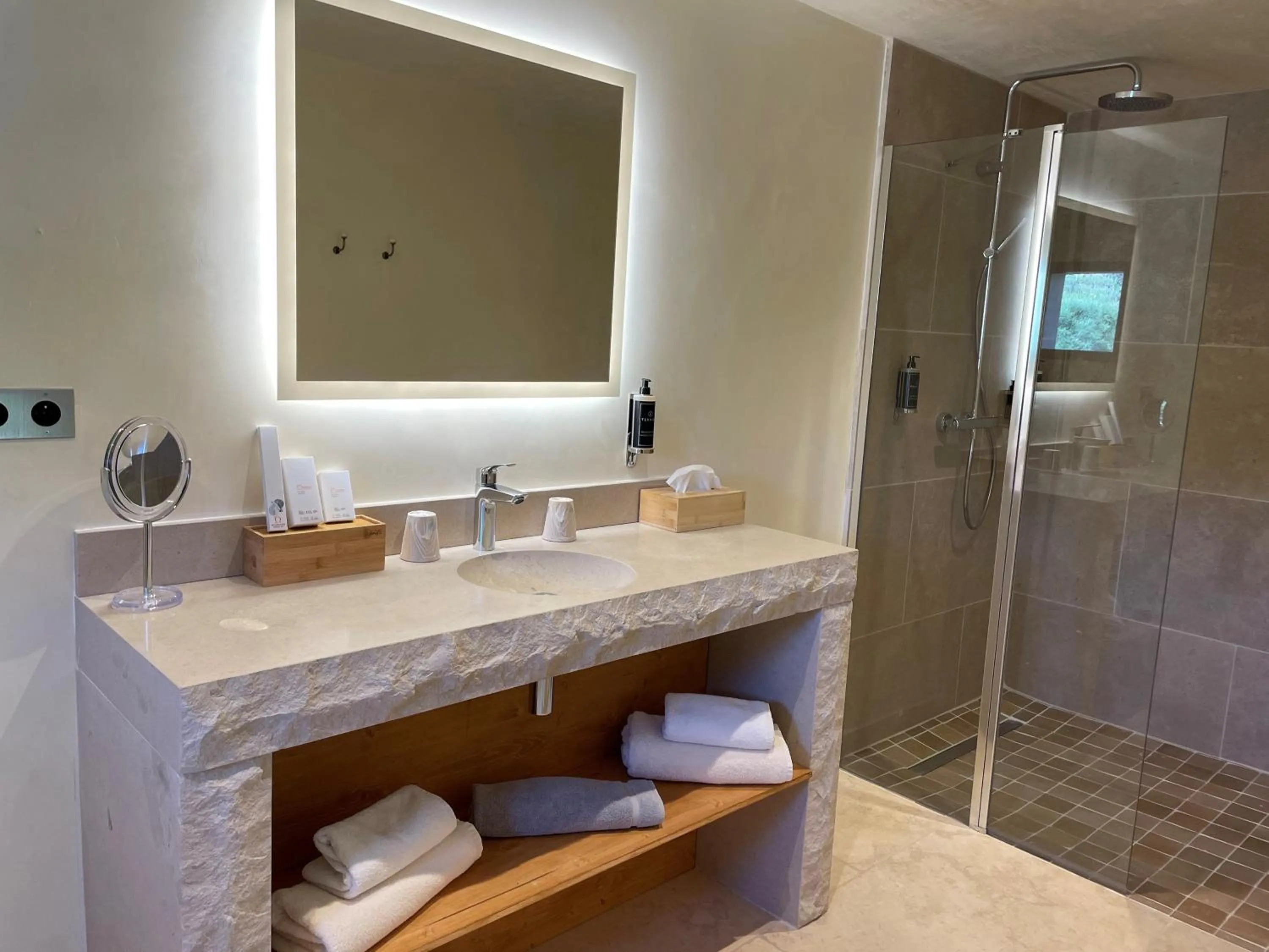 Domaine de La Font des Pères - Teritoria