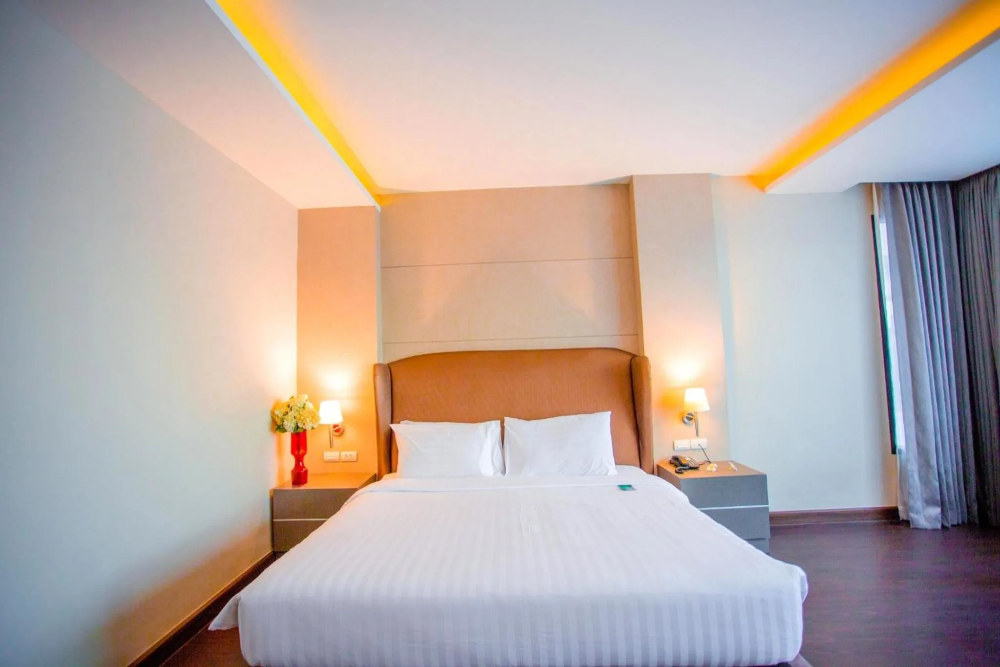 Bed in The Cheewin Hotel And Convention