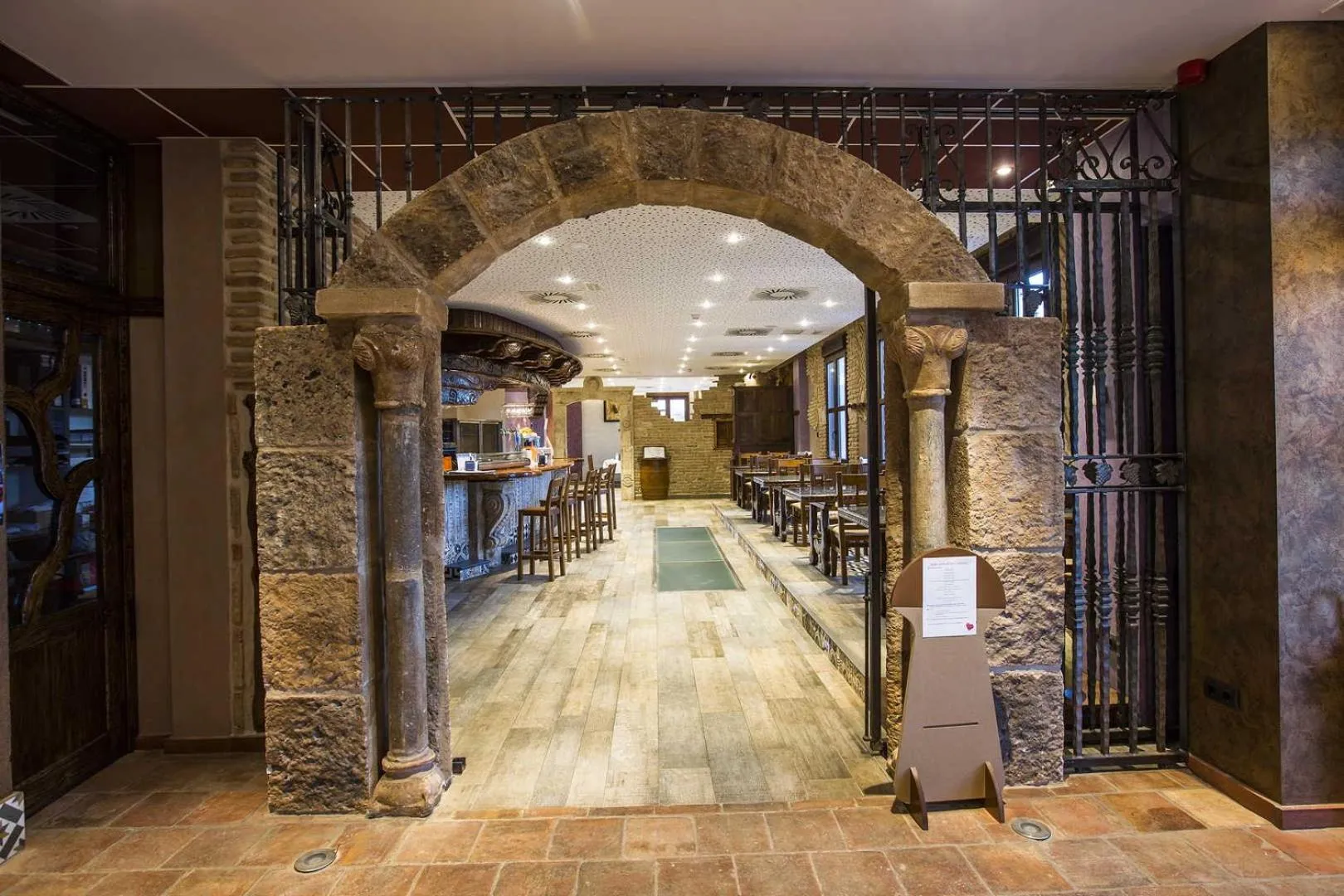 Lounge or bar in Hotel SPA El Lagar de Isilla