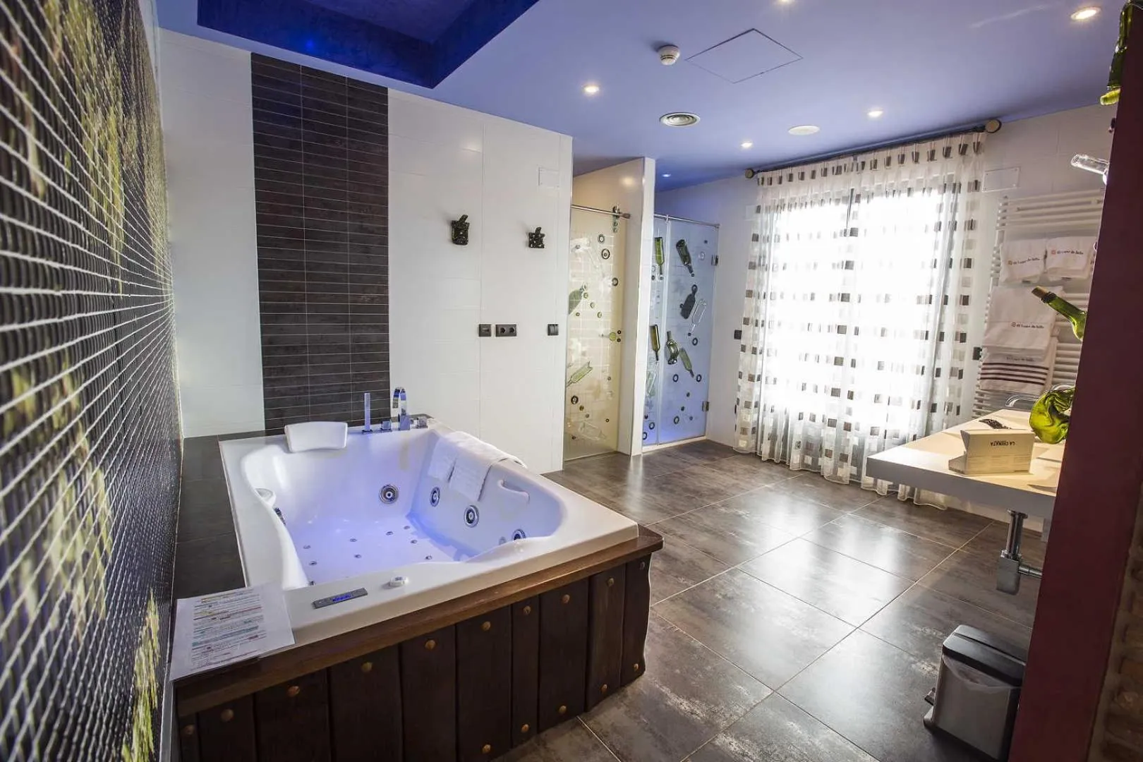 Bathroom in Hotel SPA El Lagar de Isilla