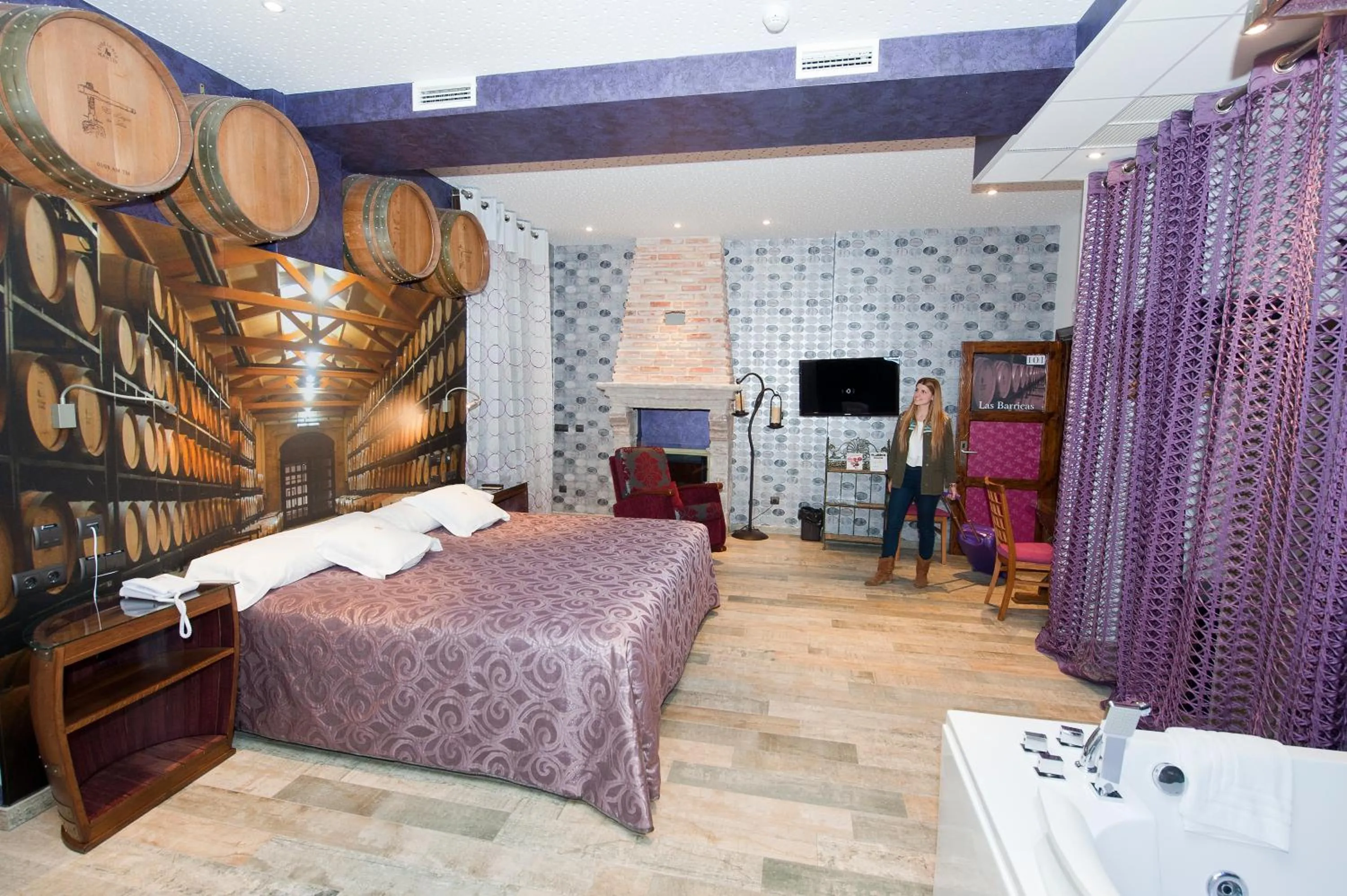 Photo of the whole room, Bed in Hotel SPA El Lagar de Isilla