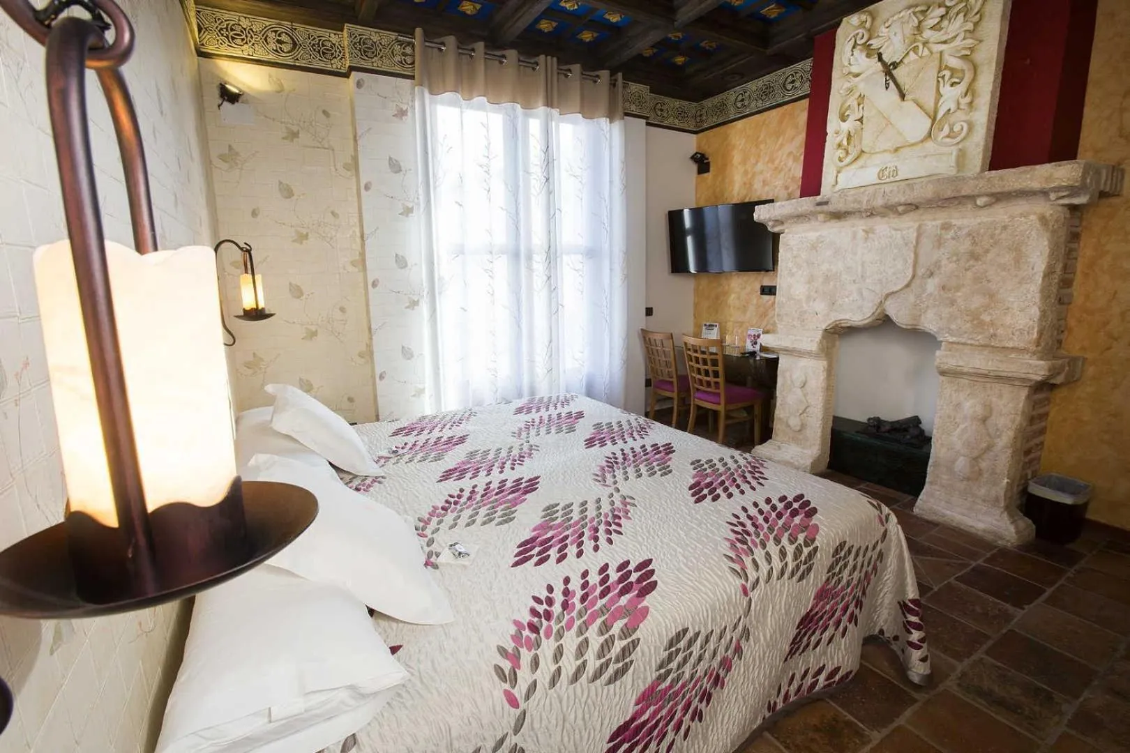 Day, Bed in Hotel SPA El Lagar de Isilla