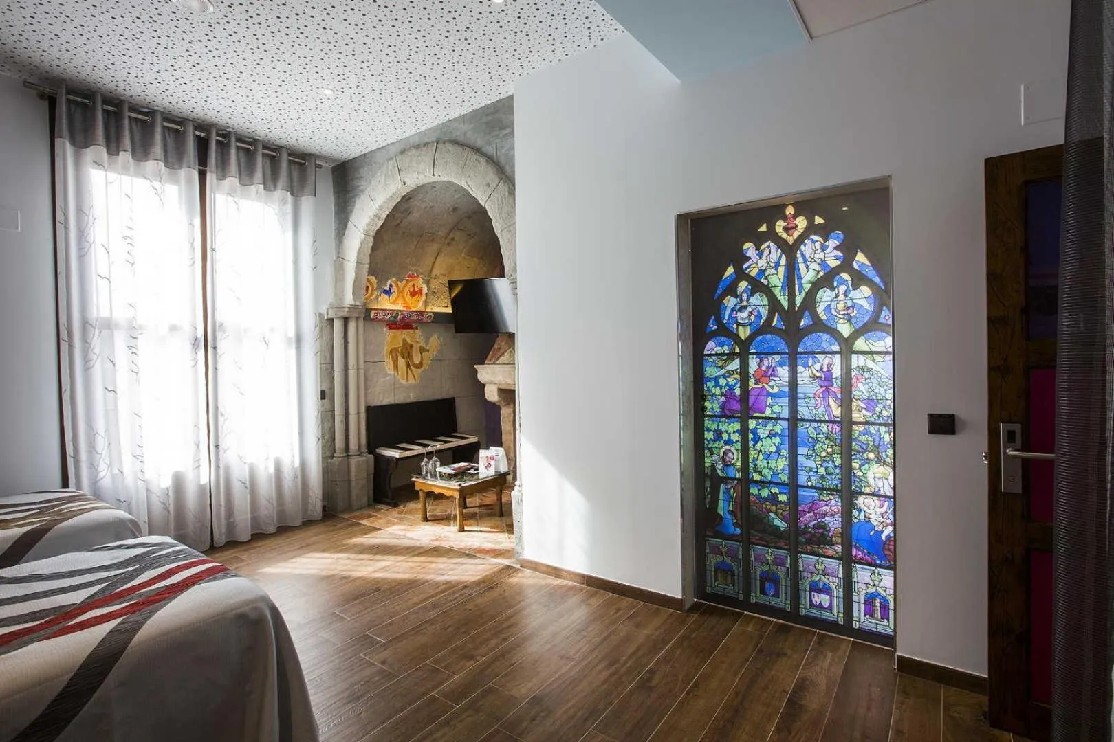 Day, Bed in Hotel SPA El Lagar de Isilla