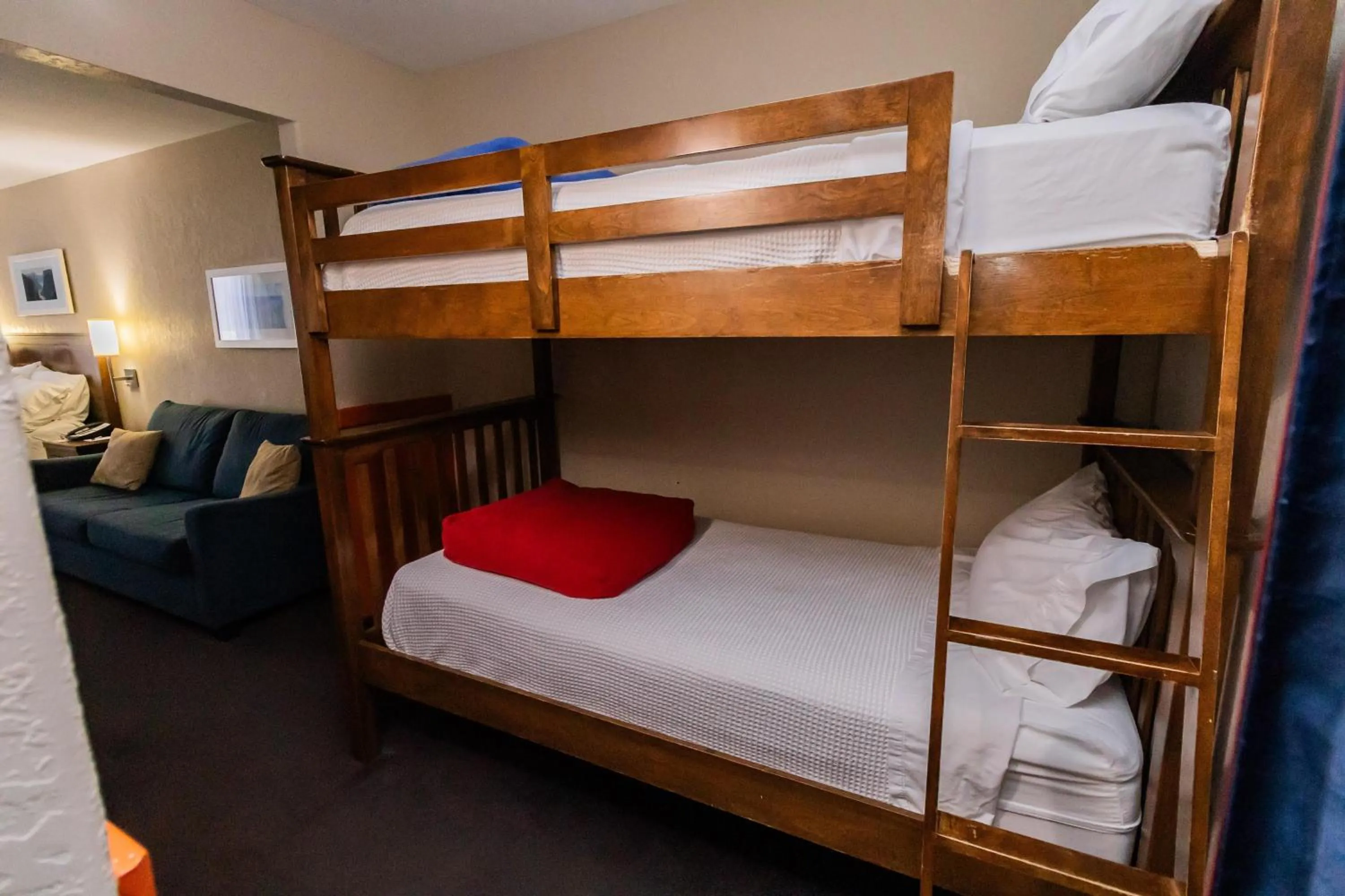 Bedroom, Bed in Deer Lake Horizon Hotel, BW Signature Collection