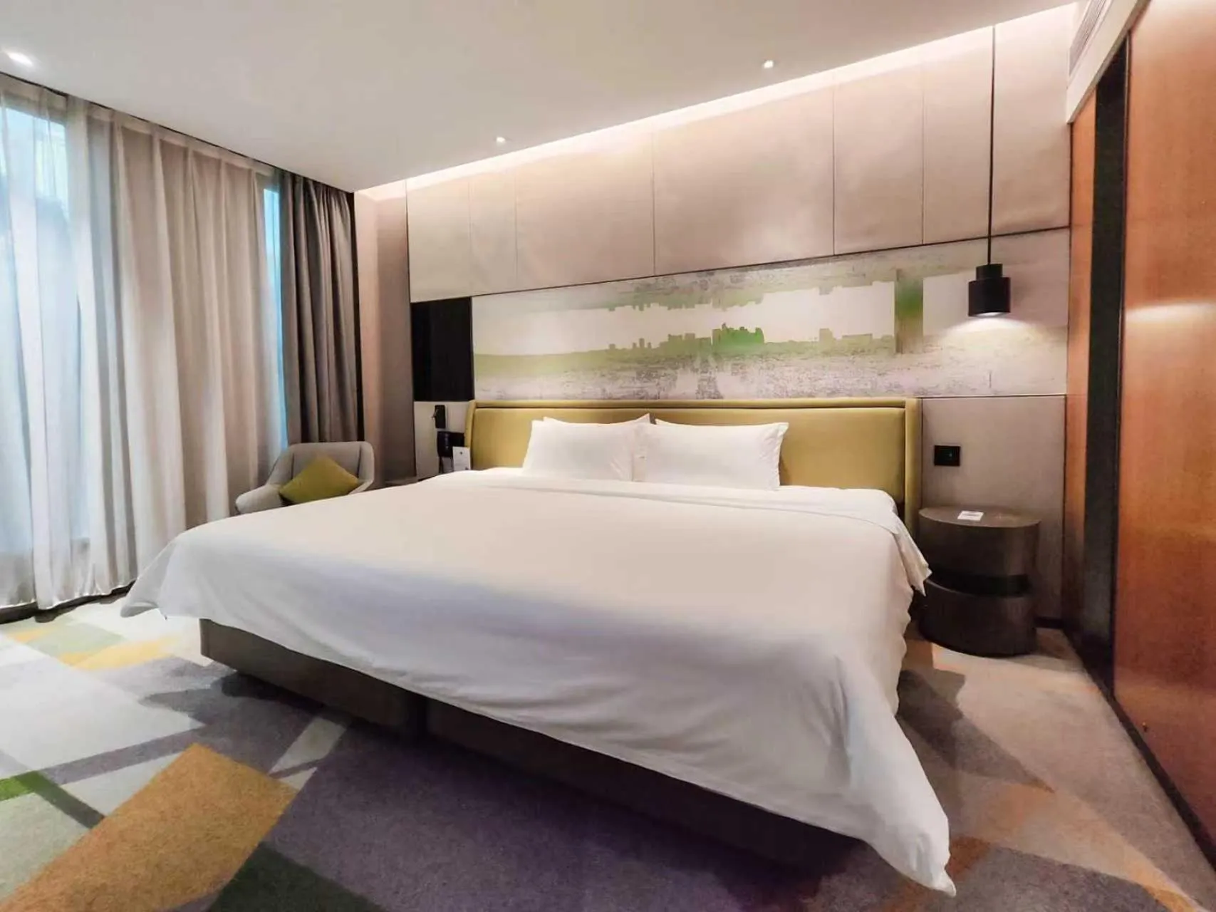 Bed in Hampton by Hilton Guangzhou Tianhe Sports Center