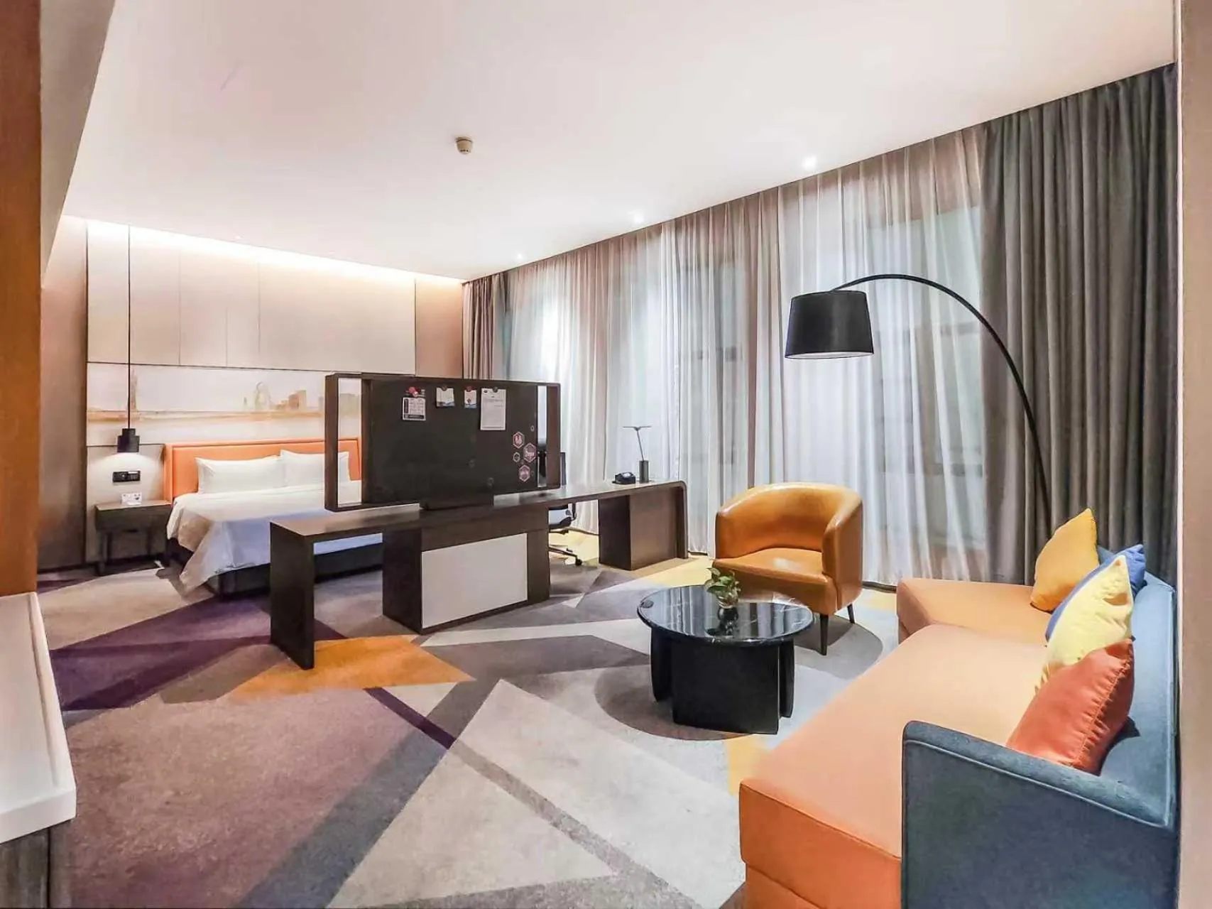 Bed in Hampton by Hilton Guangzhou Tianhe Sports Center