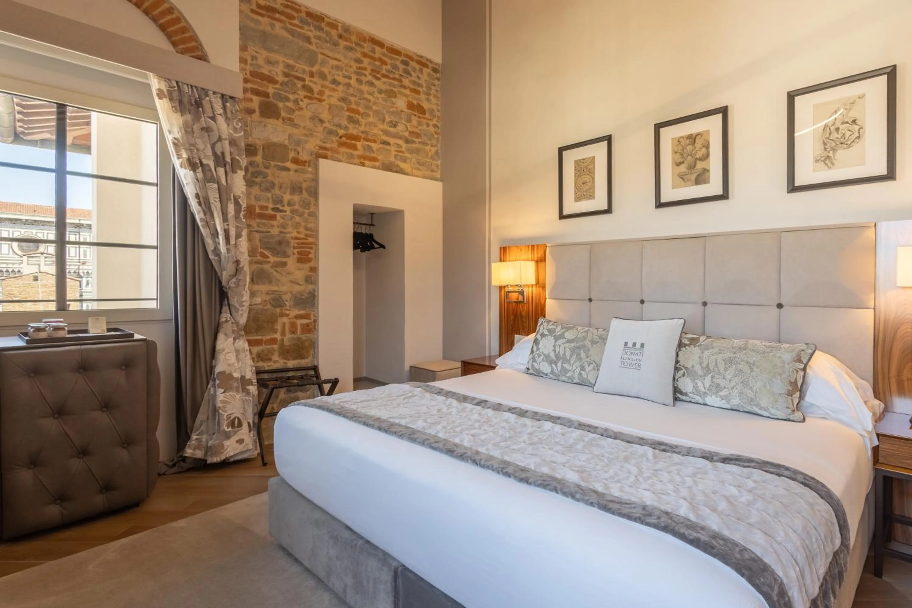 View (from property/room), Bed in Donati Luxury Tower Suites