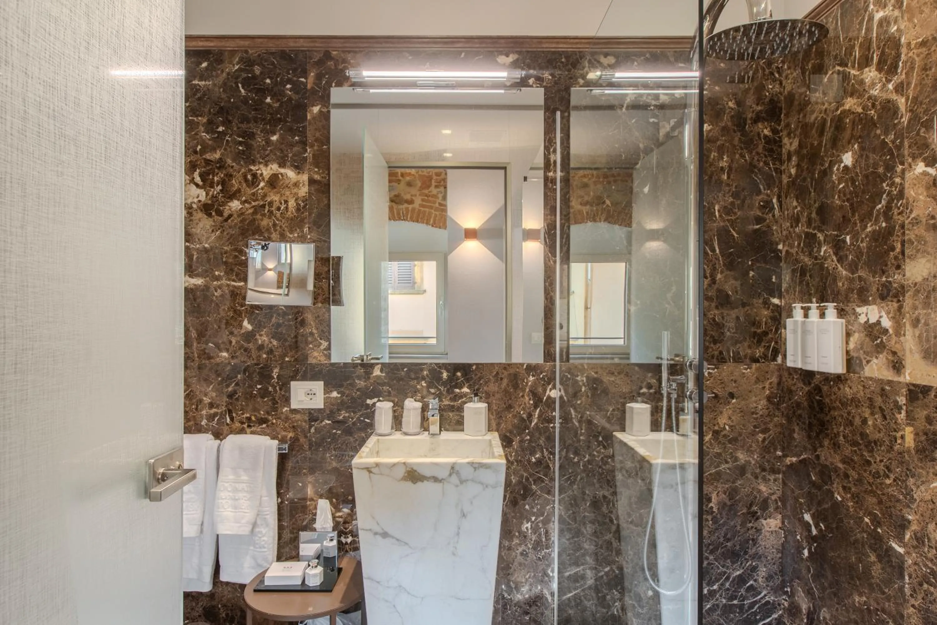 Bathroom in Donati Luxury Tower Suites