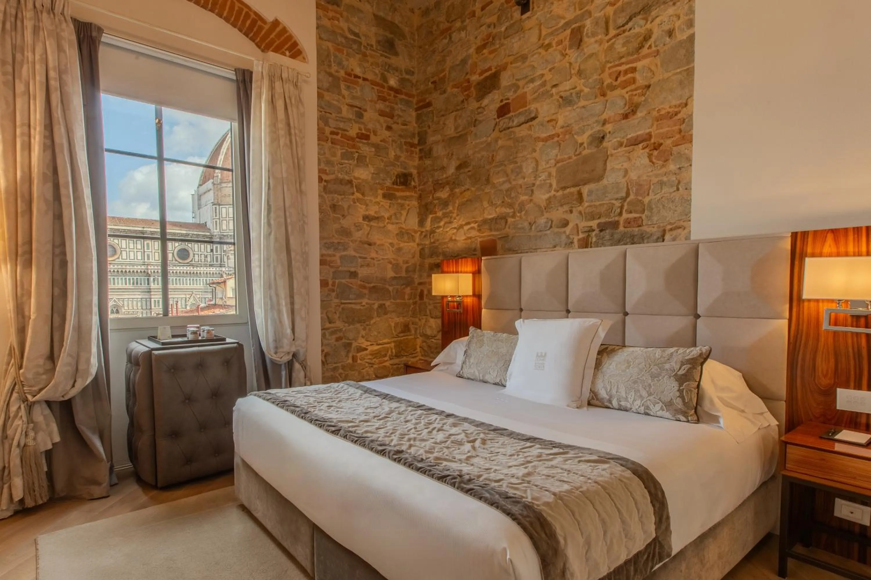 View (from property/room), Bed in Donati Luxury Tower Suites