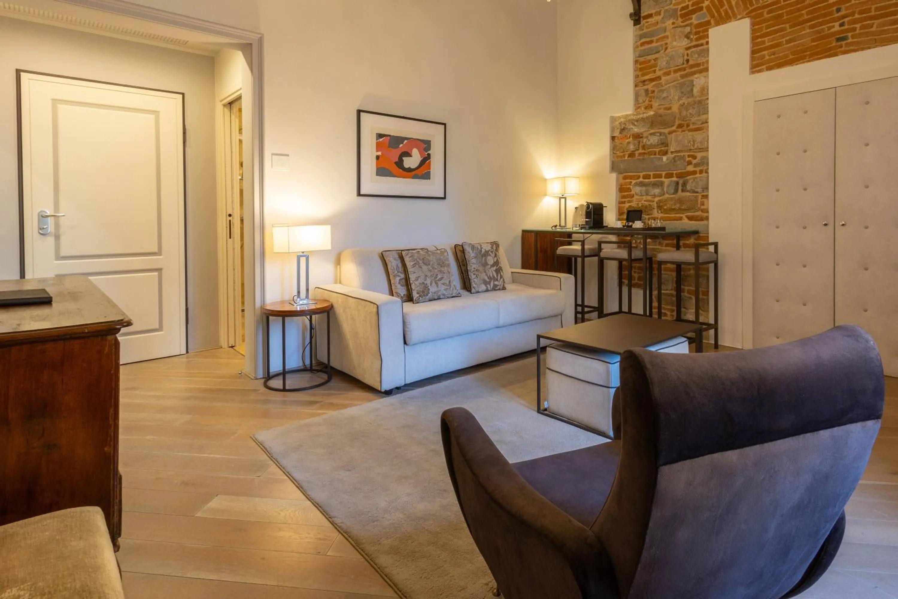 Seating area in Donati Luxury Tower Suites