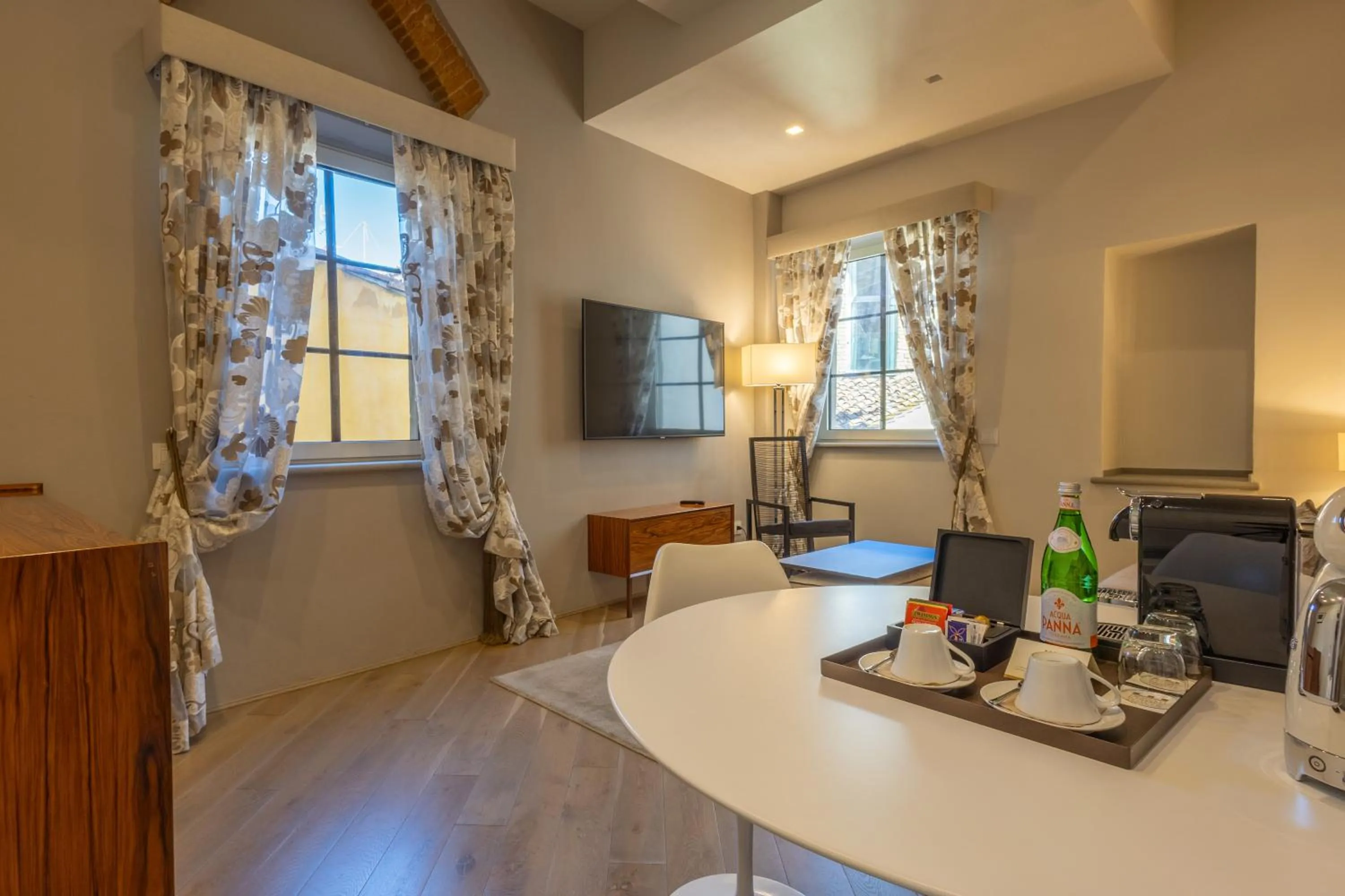 Seating area in Donati Luxury Tower Suites