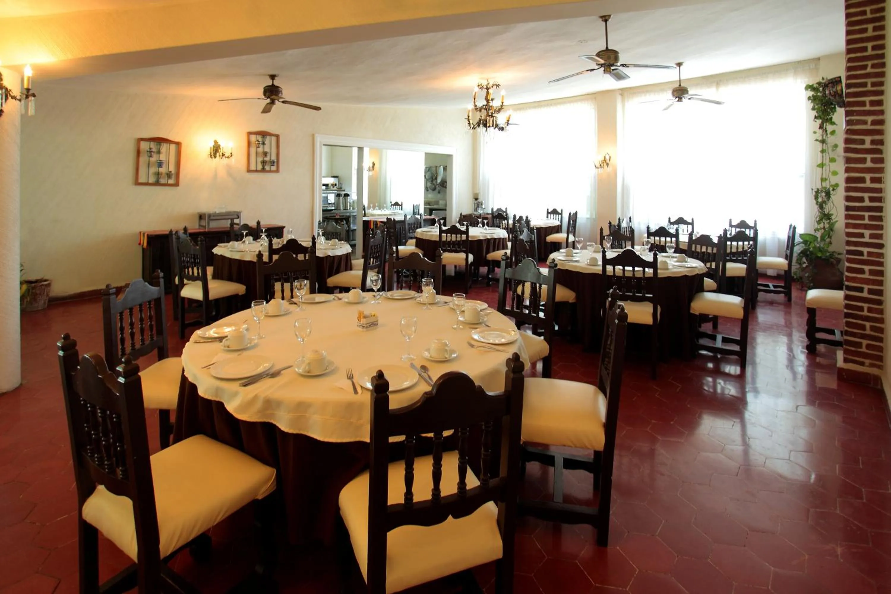 Restaurant/places to eat in Hotel Posada Quinta Las Flores