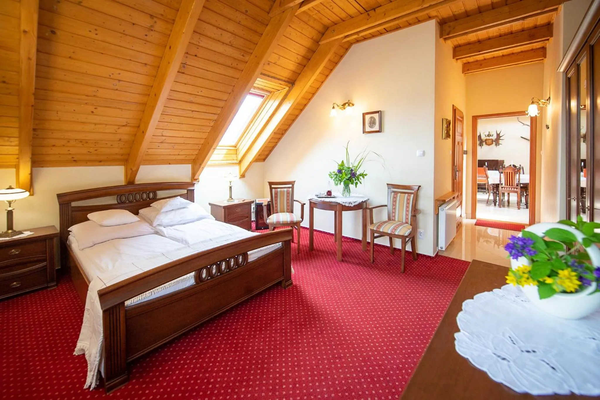 Property building, Bed in Apartamenty Galeria Trunków