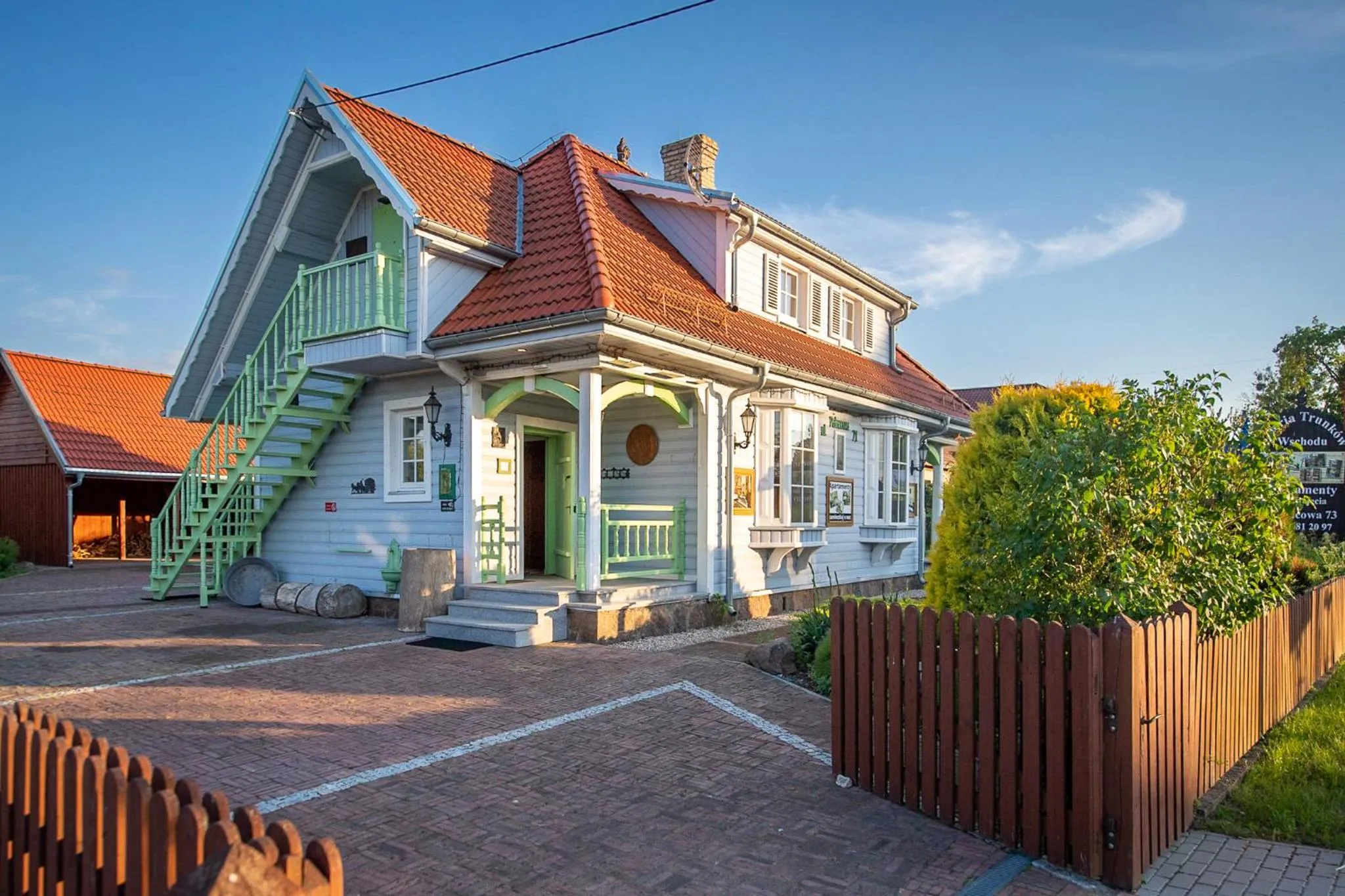 Property building in Apartamenty Galeria Trunków