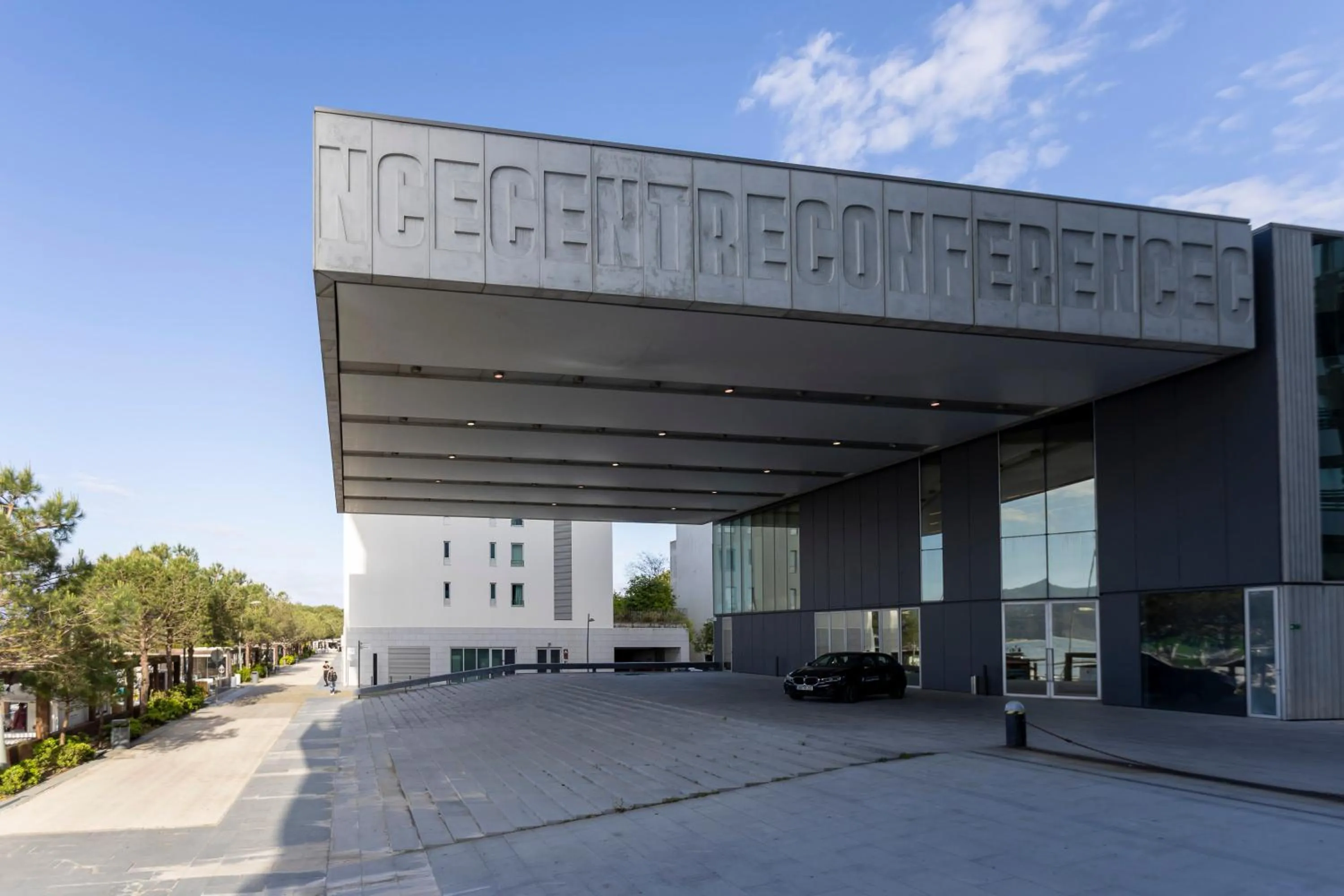 Property building in Troia Design Hotel