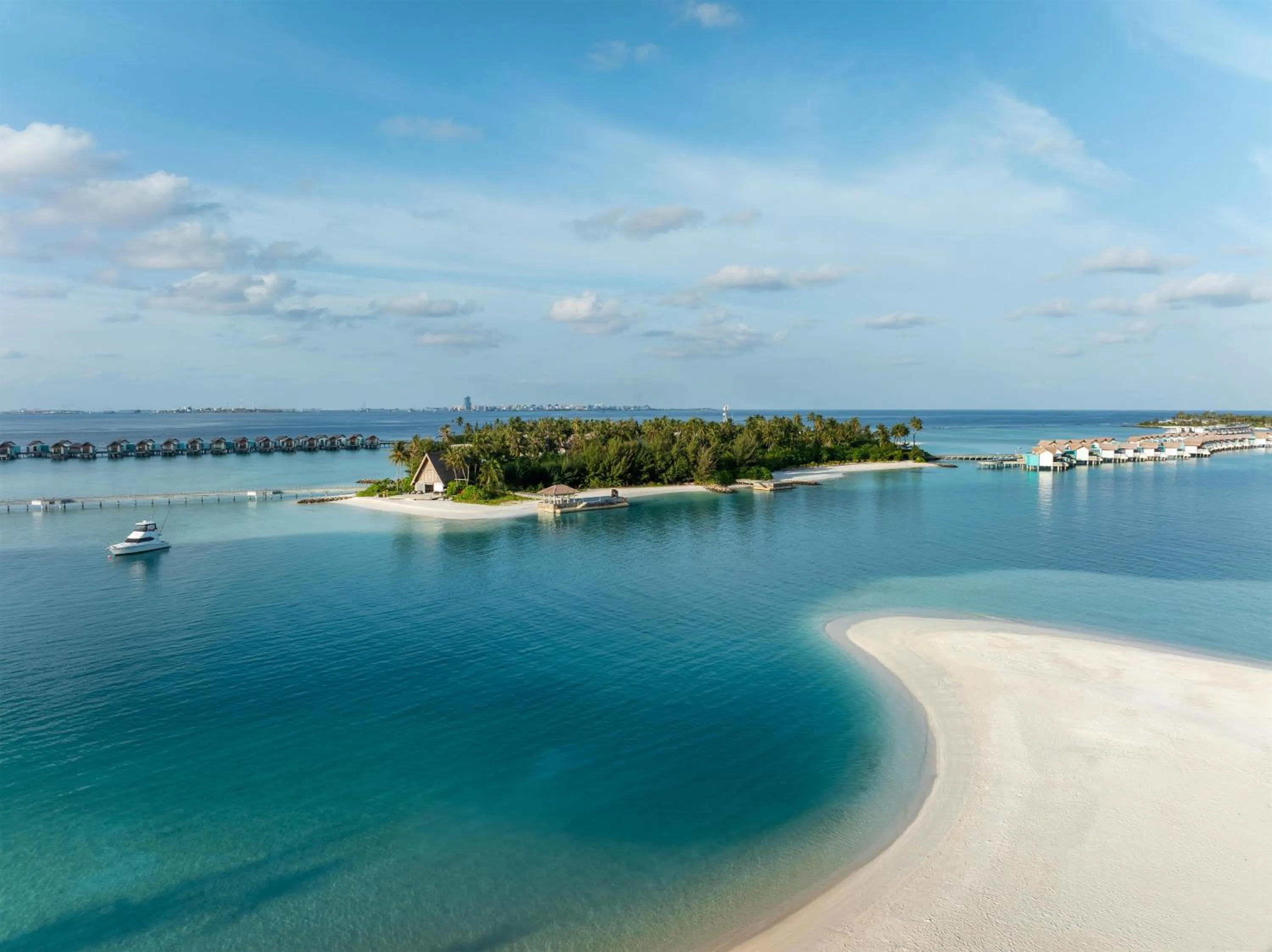 SAii Lagoon Maldives, Curio Collection By Hilton