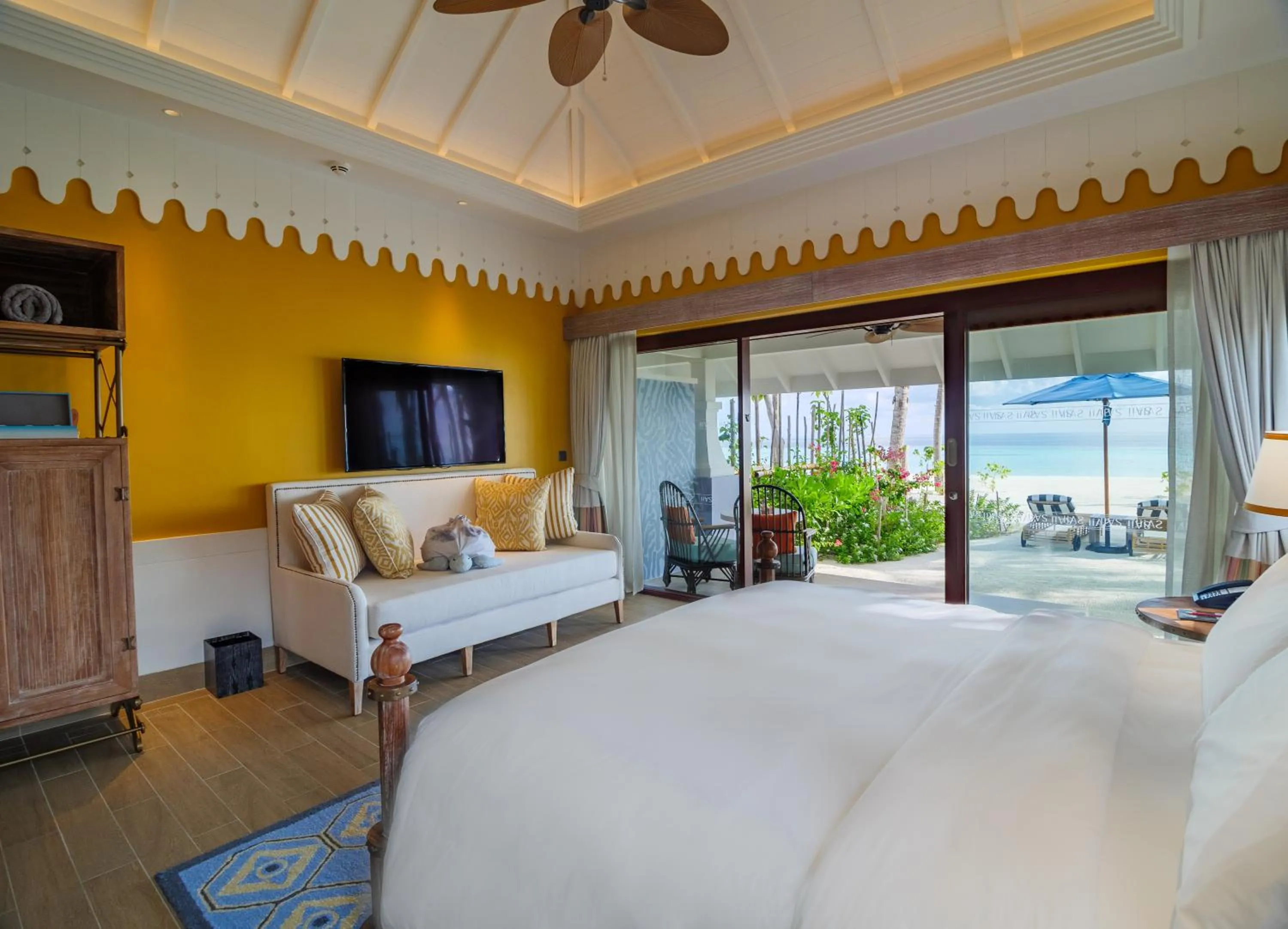 Bedroom, Bed in SAii Lagoon Maldives, Curio Collection By Hilton