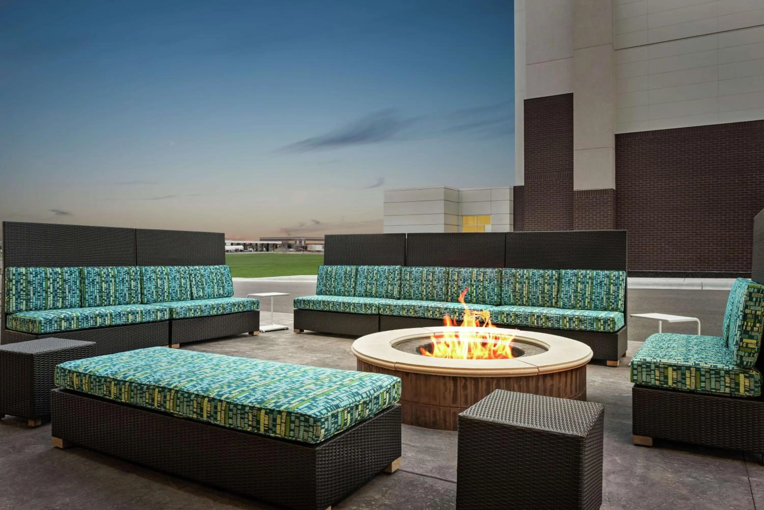 Patio in Home2 Suites By Hilton Brooklyn Park Minneapolis