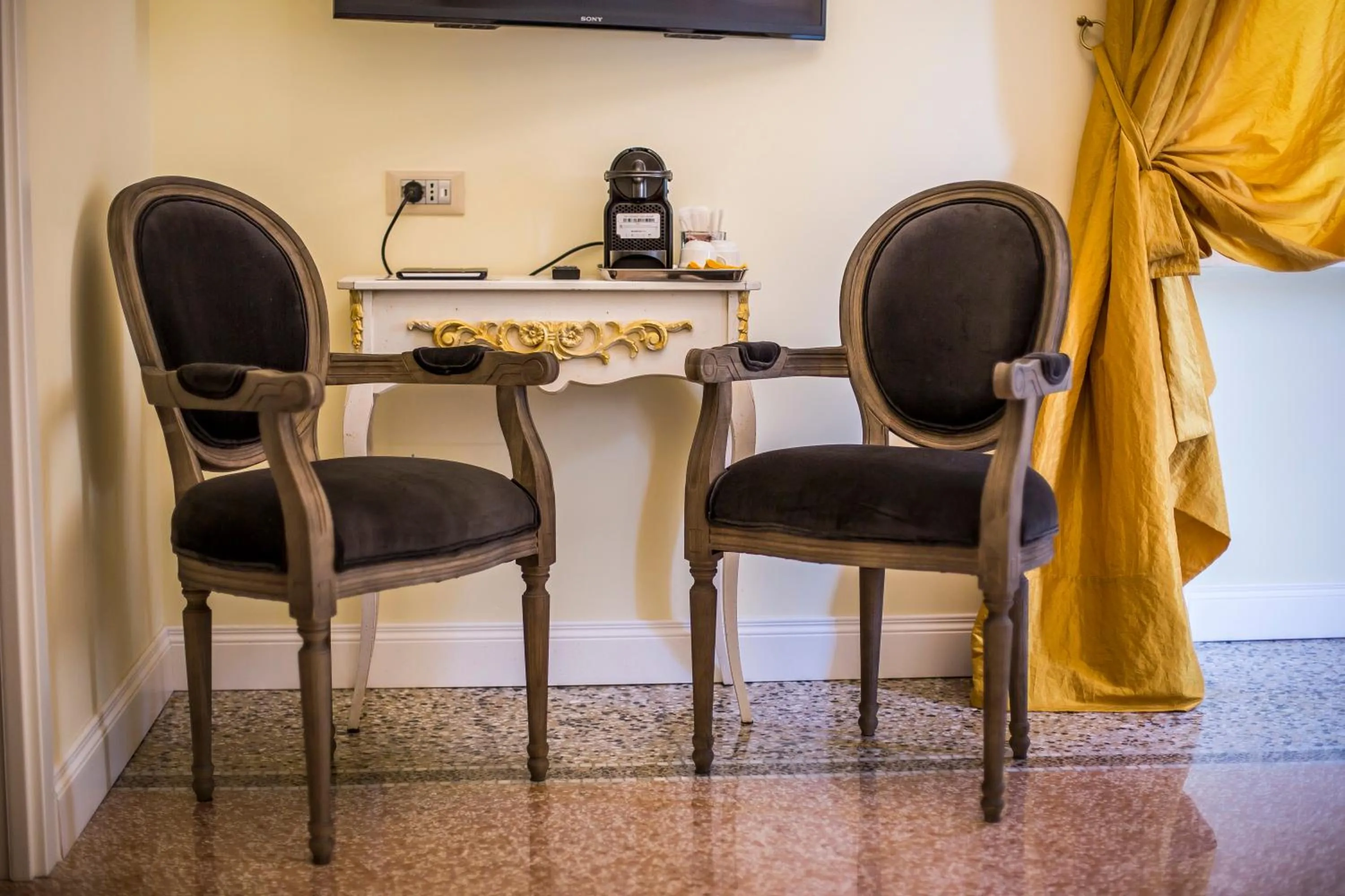 Coffee/tea facilities in Trastevere Royal Suite Trilussa