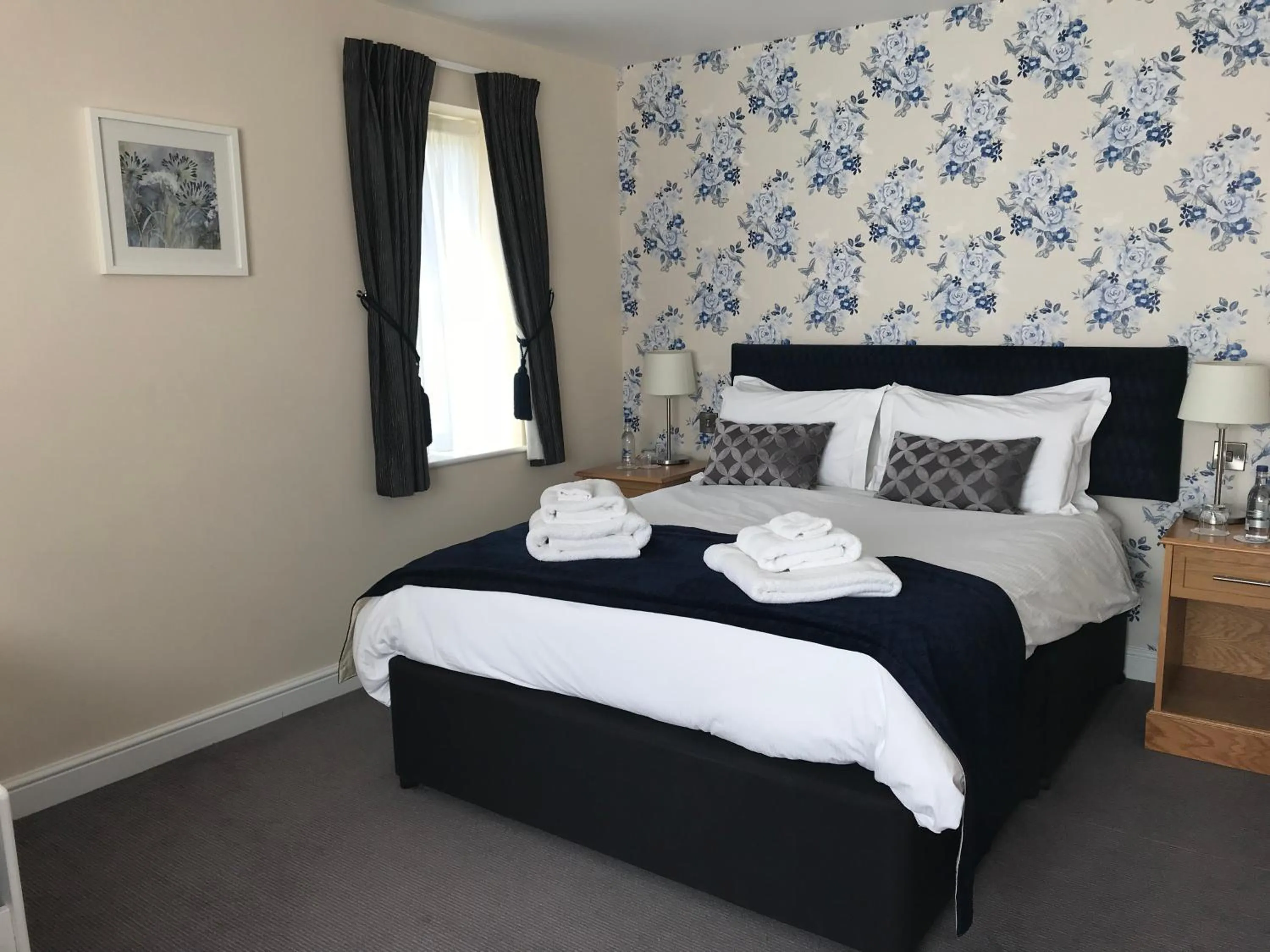 Bedroom, Bed in The Bird in Hand