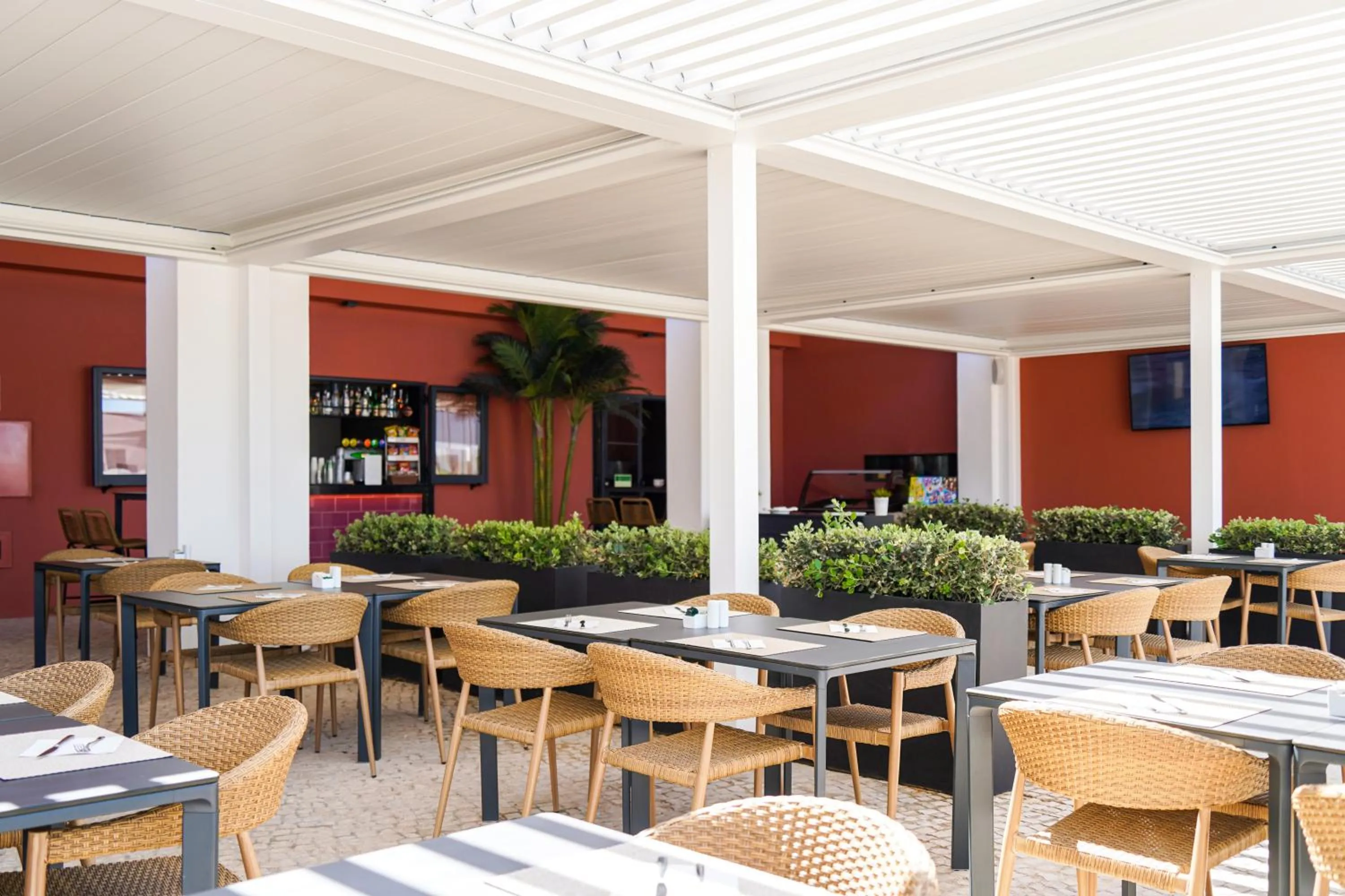 Restaurant/places to eat in Vitors Village