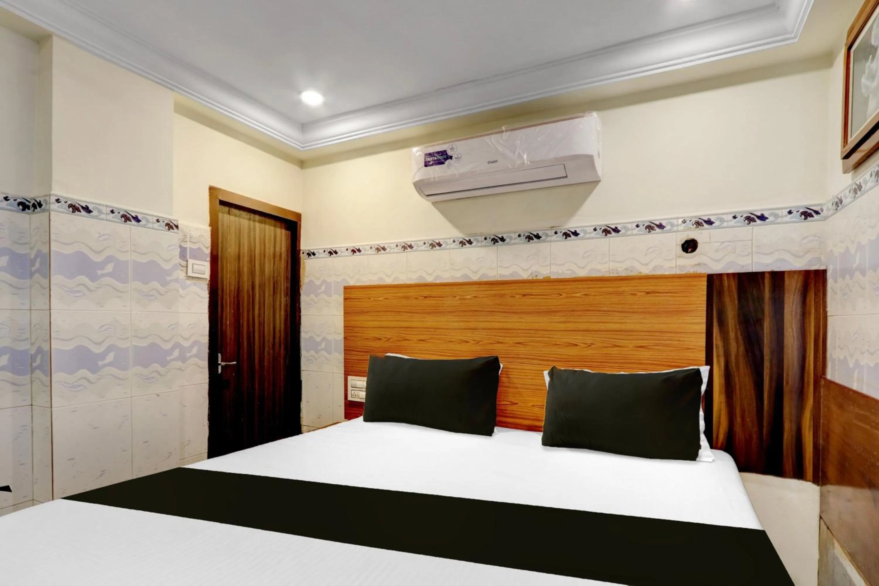 Bedroom, Bed in Super Hotel O Hanuman Pet Near Railway Station