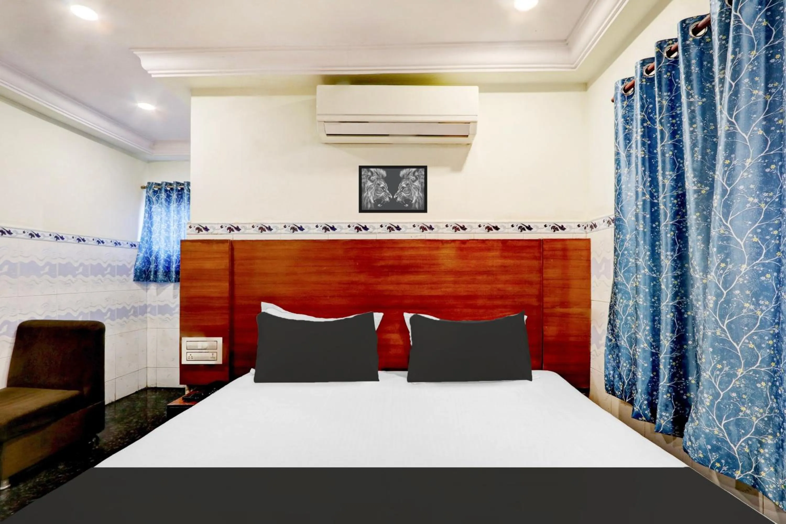 Bedroom, Bed in Super Hotel O Hanuman Pet Near Railway Station