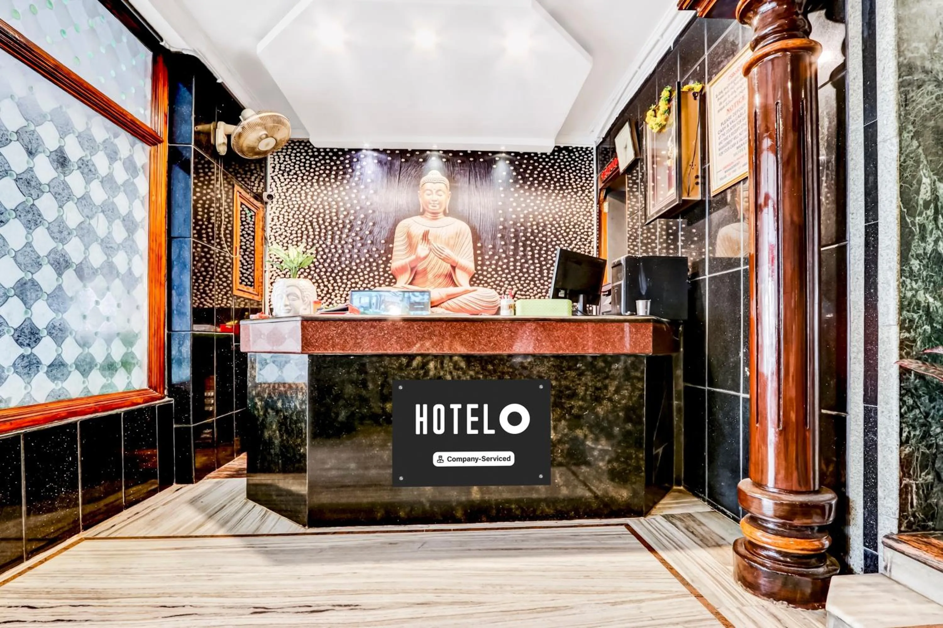 Lobby or reception in Super Hotel O Hanuman Pet Near Railway Station