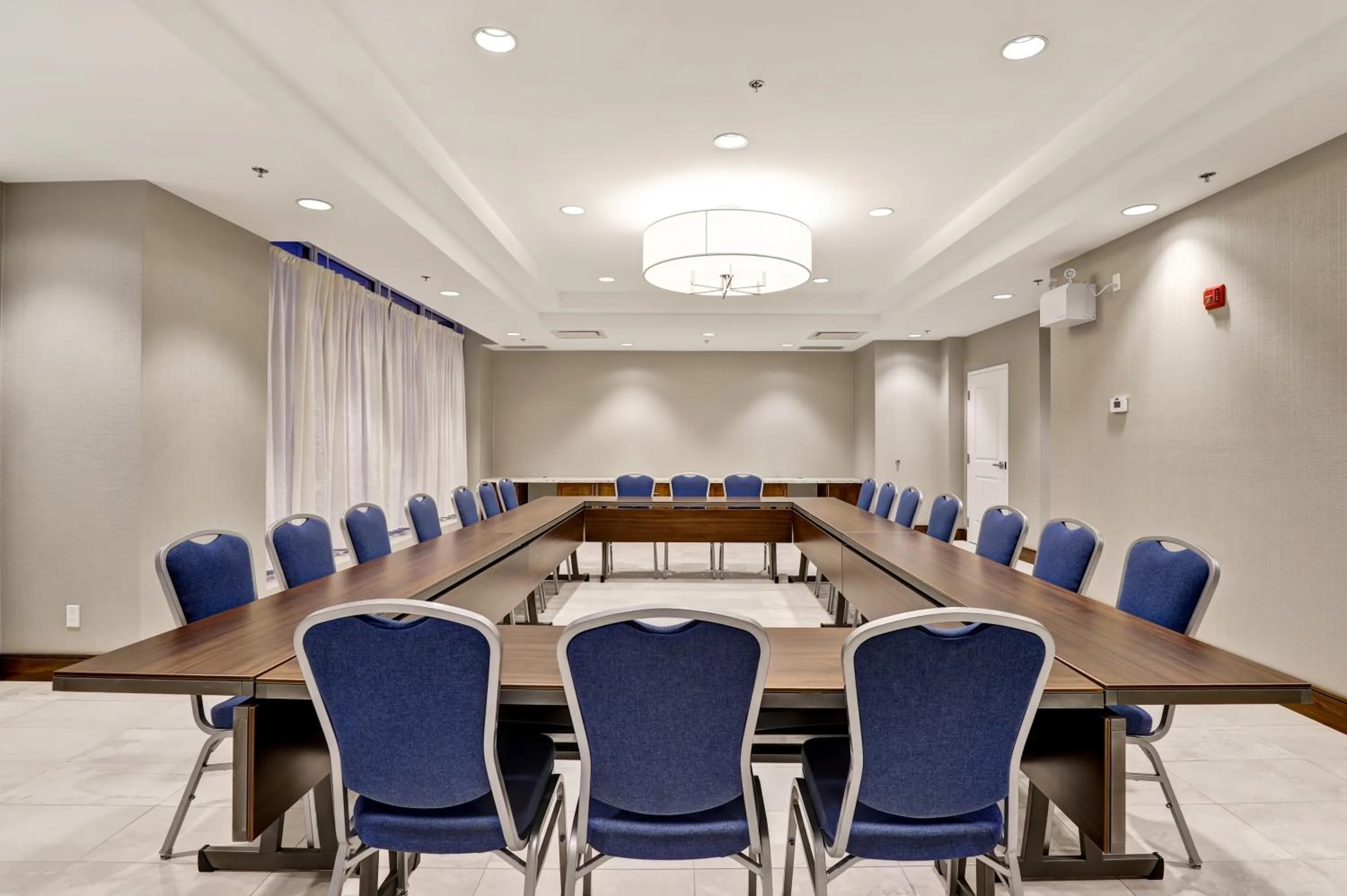 Business facilities in Residences at Kanata Lakes