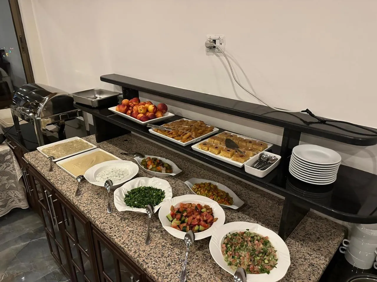 Restaurant/places to eat in Petra Sky Hotel