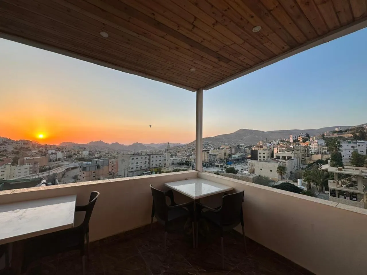 Food and drinks in Petra Sky Hotel