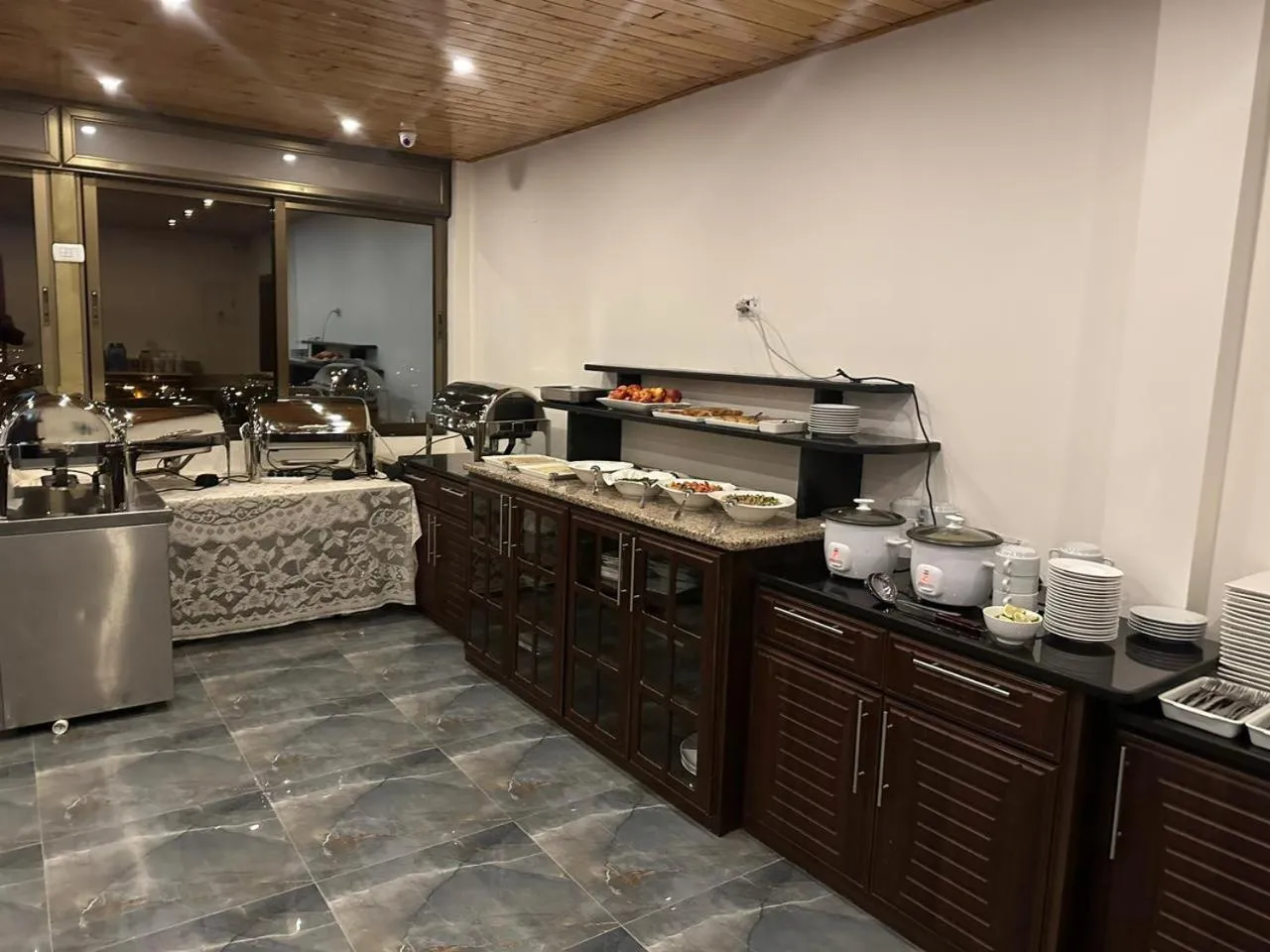 Restaurant/places to eat in Petra Sky Hotel