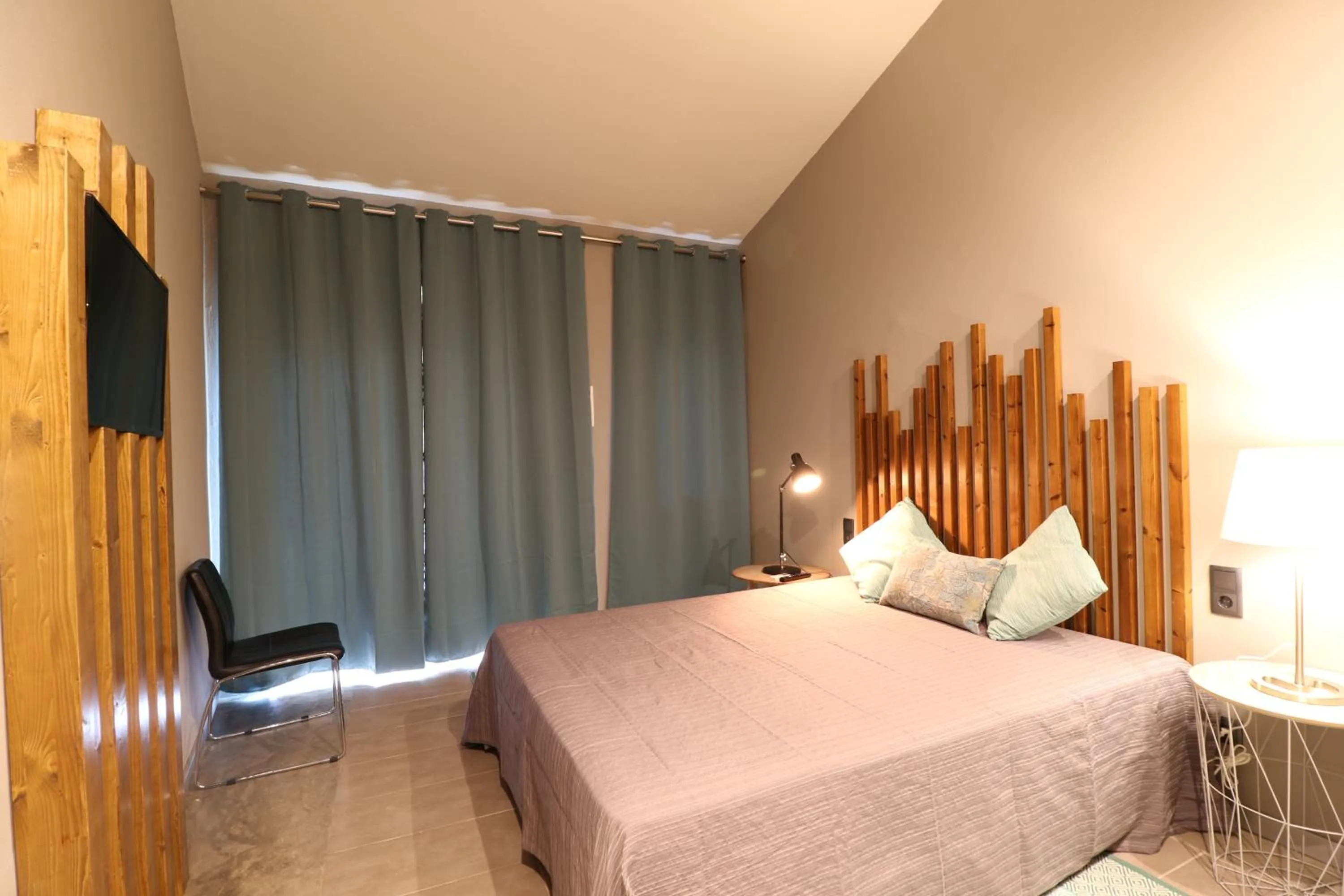 Bedroom, Bed in Lost & Found - Guesthouse & Suites