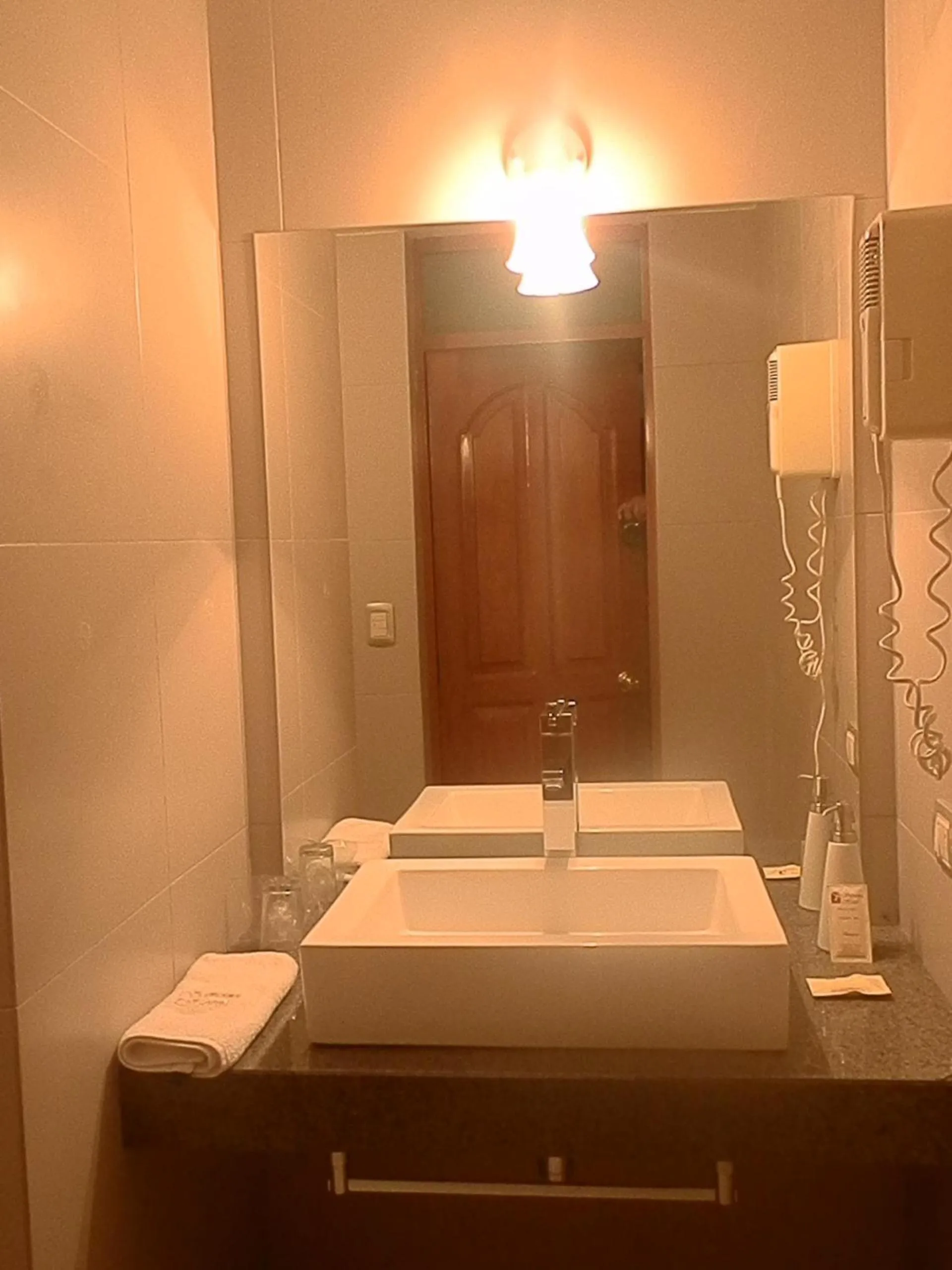 Decorative detail in Samana Hotel