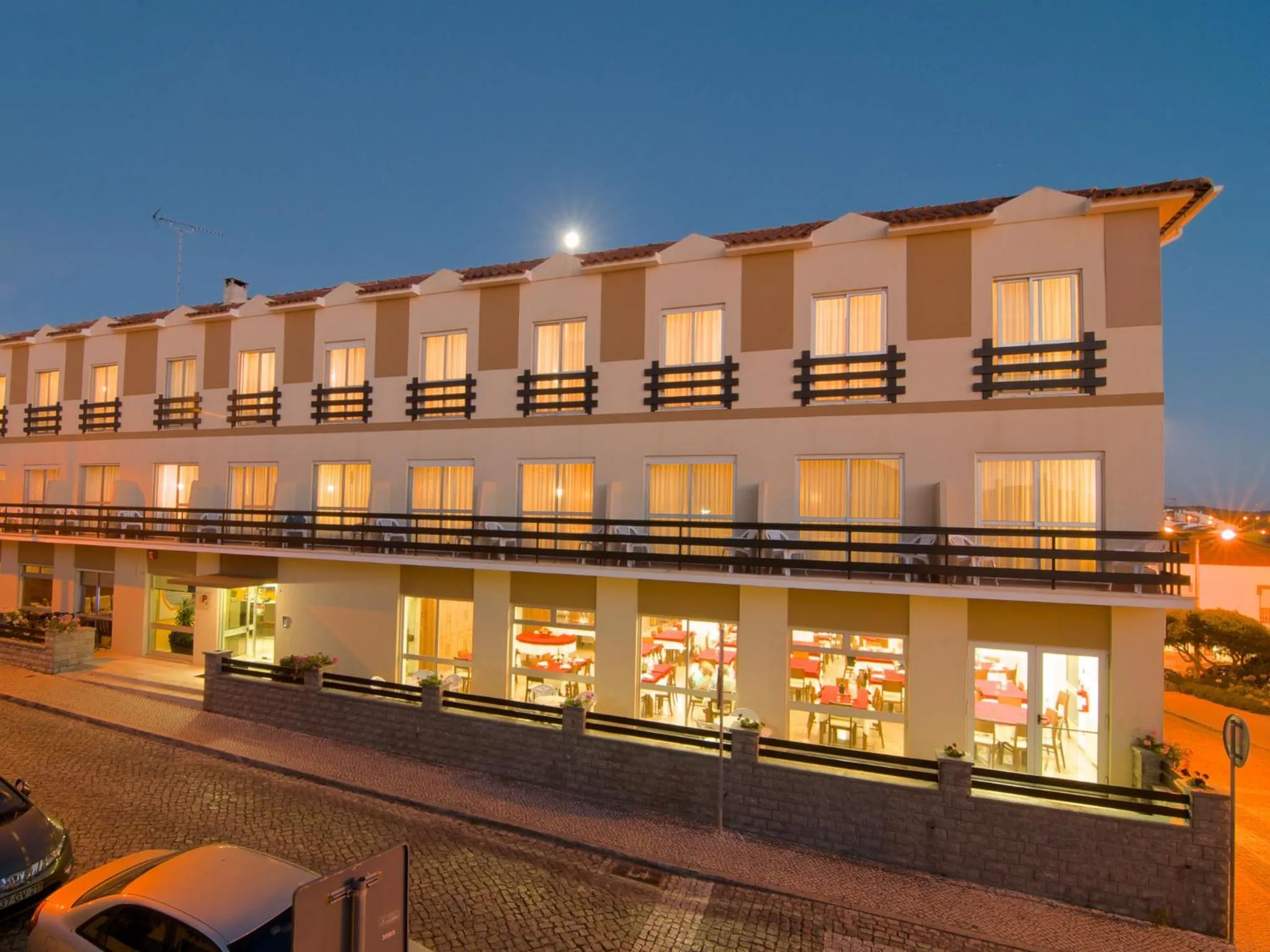 Facade/entrance in Hotel Miramar - São Pedro de Moel