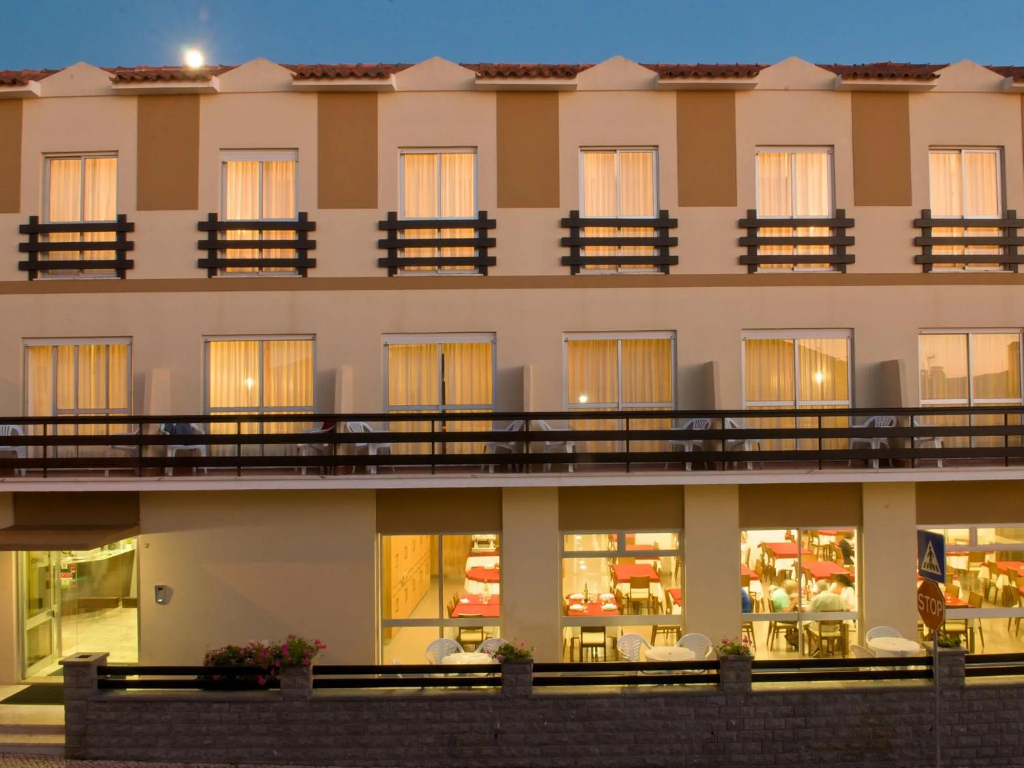 Facade/entrance in Hotel Miramar - São Pedro de Moel