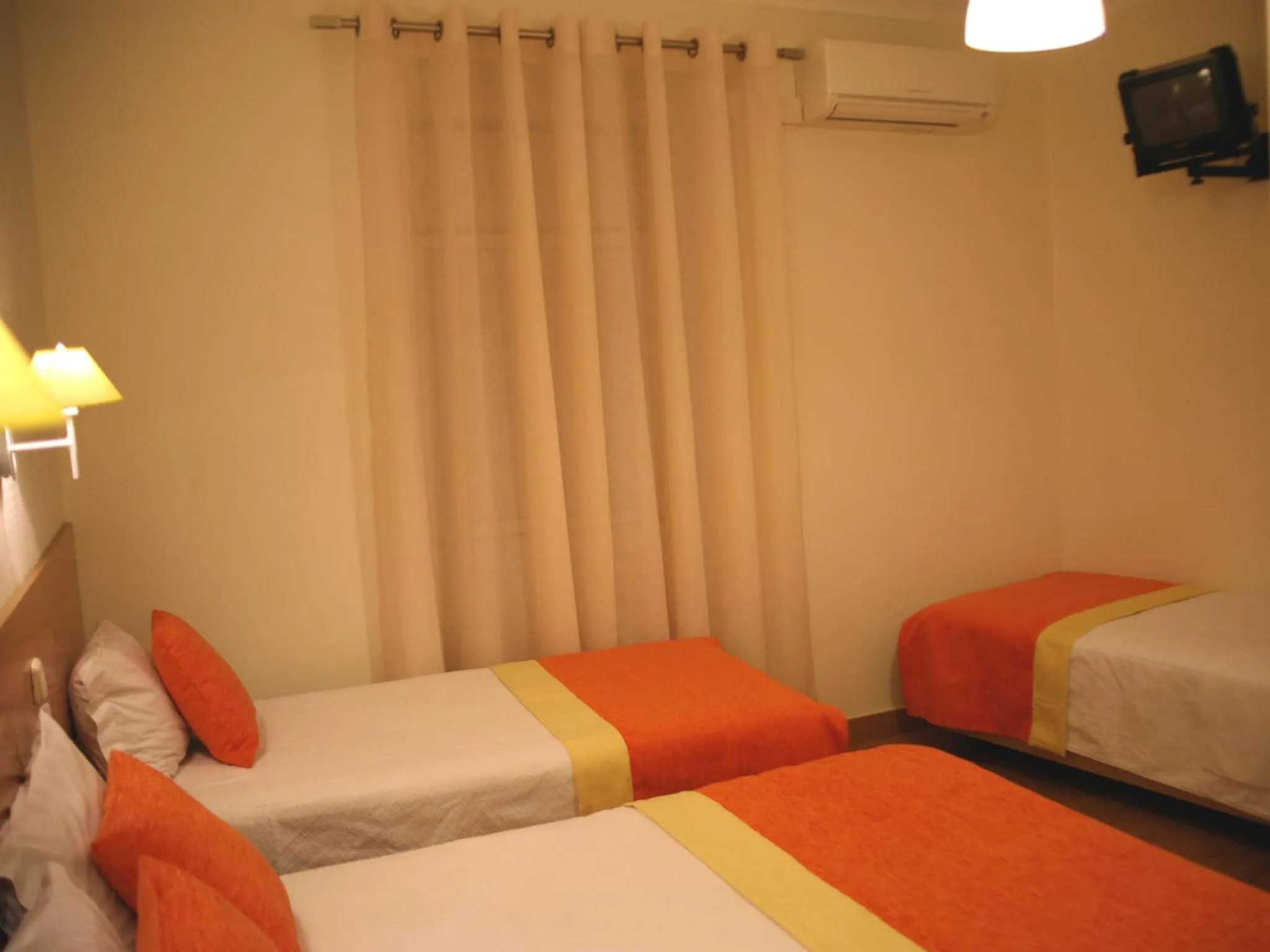 Bedroom, Bed in Estrela dos Anjos Guesthouse