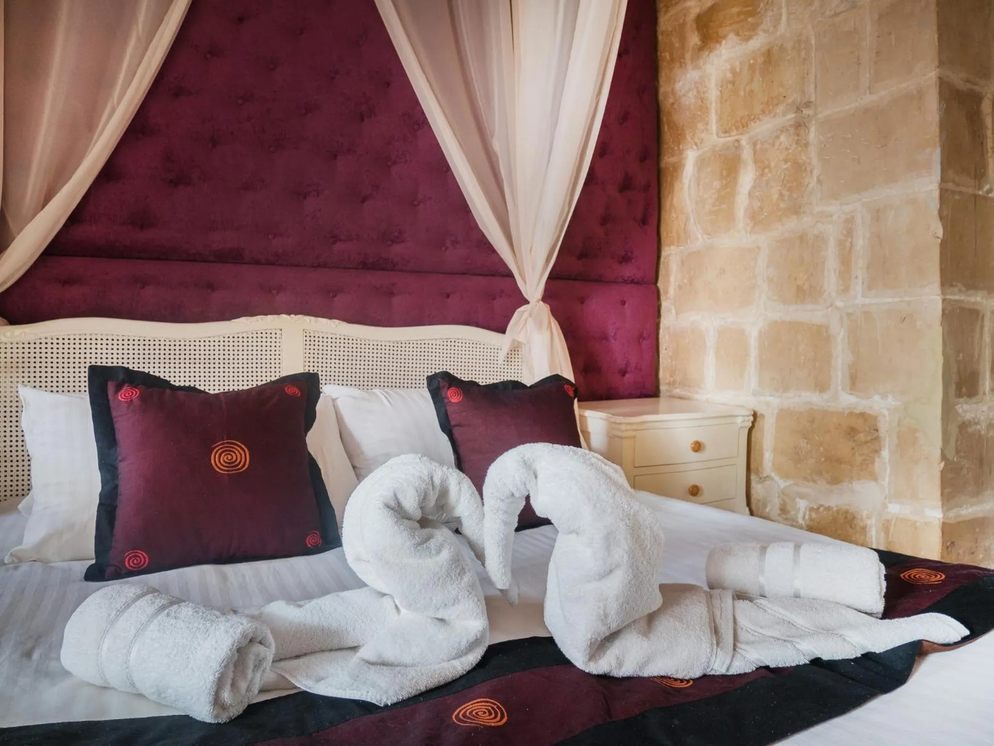 Bed in Chapel 5 Boutique Suites B&B