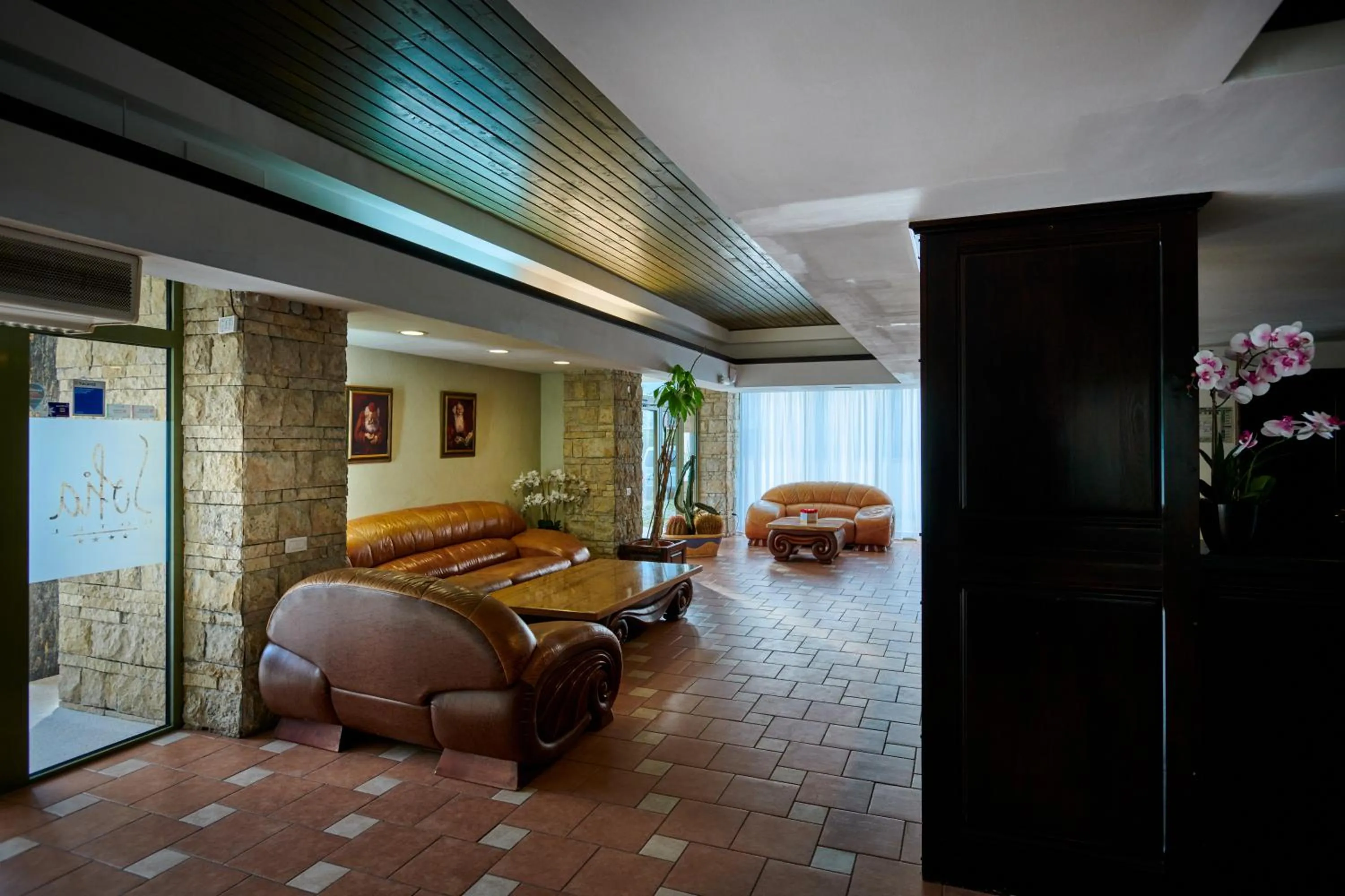 Lobby or reception, Bed in Hotel & Restaurant Sofia