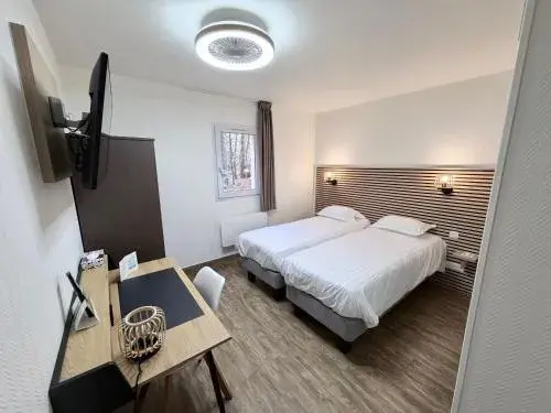 Double or Twin Room in Hotel ARBOR - Les Hunaudieres - Le Mans Sud - Mulsanne Double or Twin Room in Hotel ARBOR - Les Hunaudieres - Le Mans Sud - Mulsanne