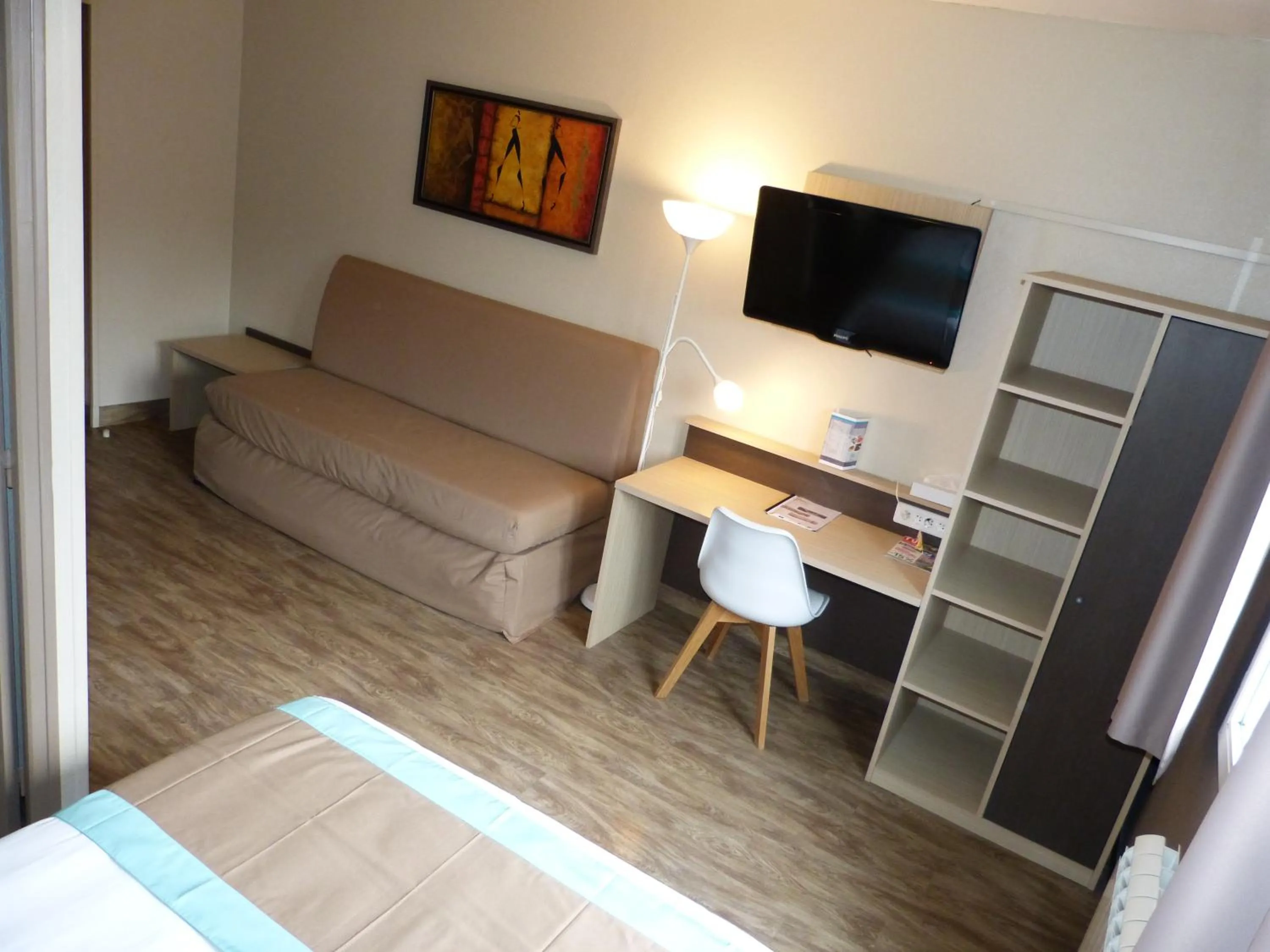 Seating area, Bed in Hotel ARBOR - Les Hunaudieres - Le Mans Sud - Mulsanne