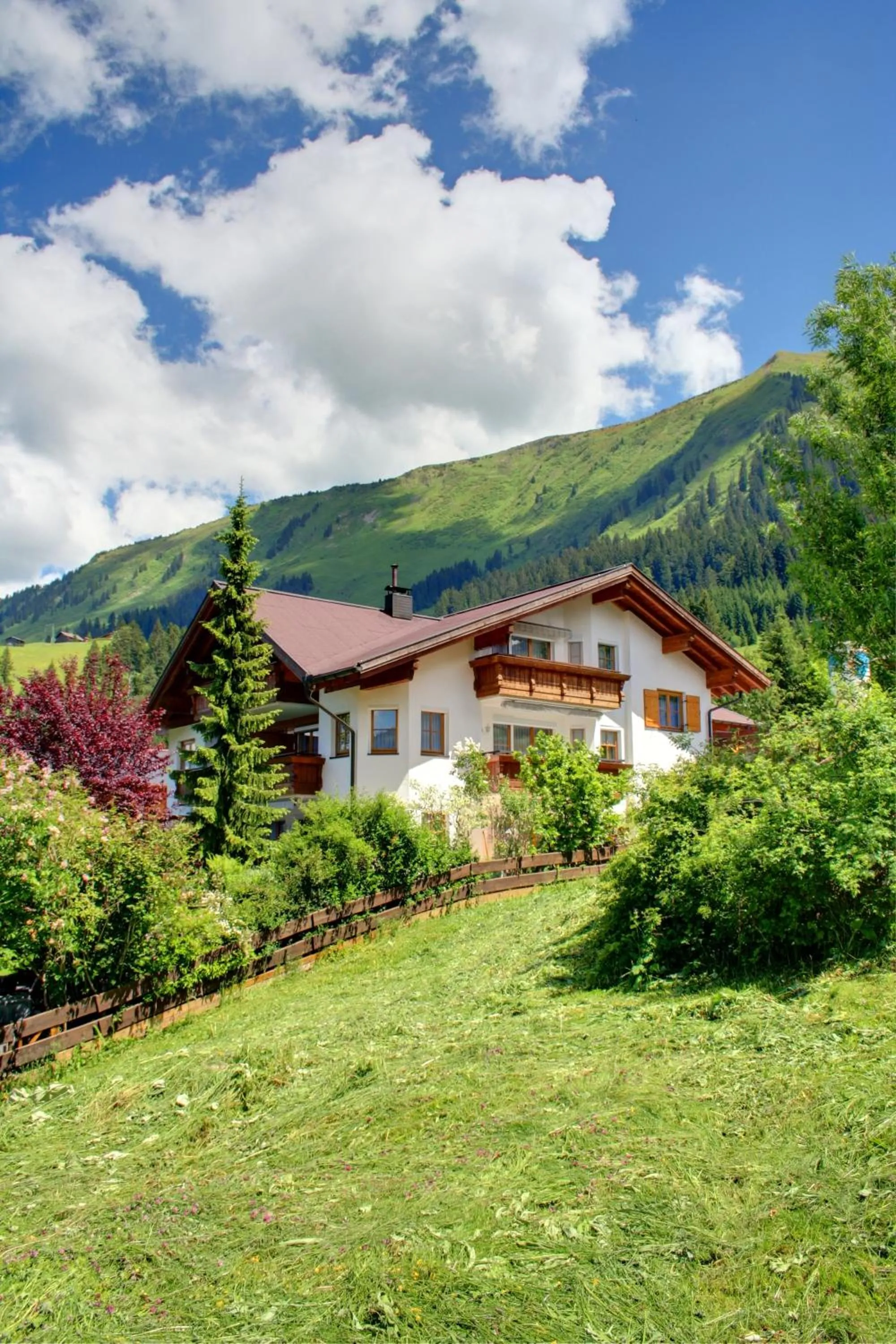 Property building in Haus Kristina