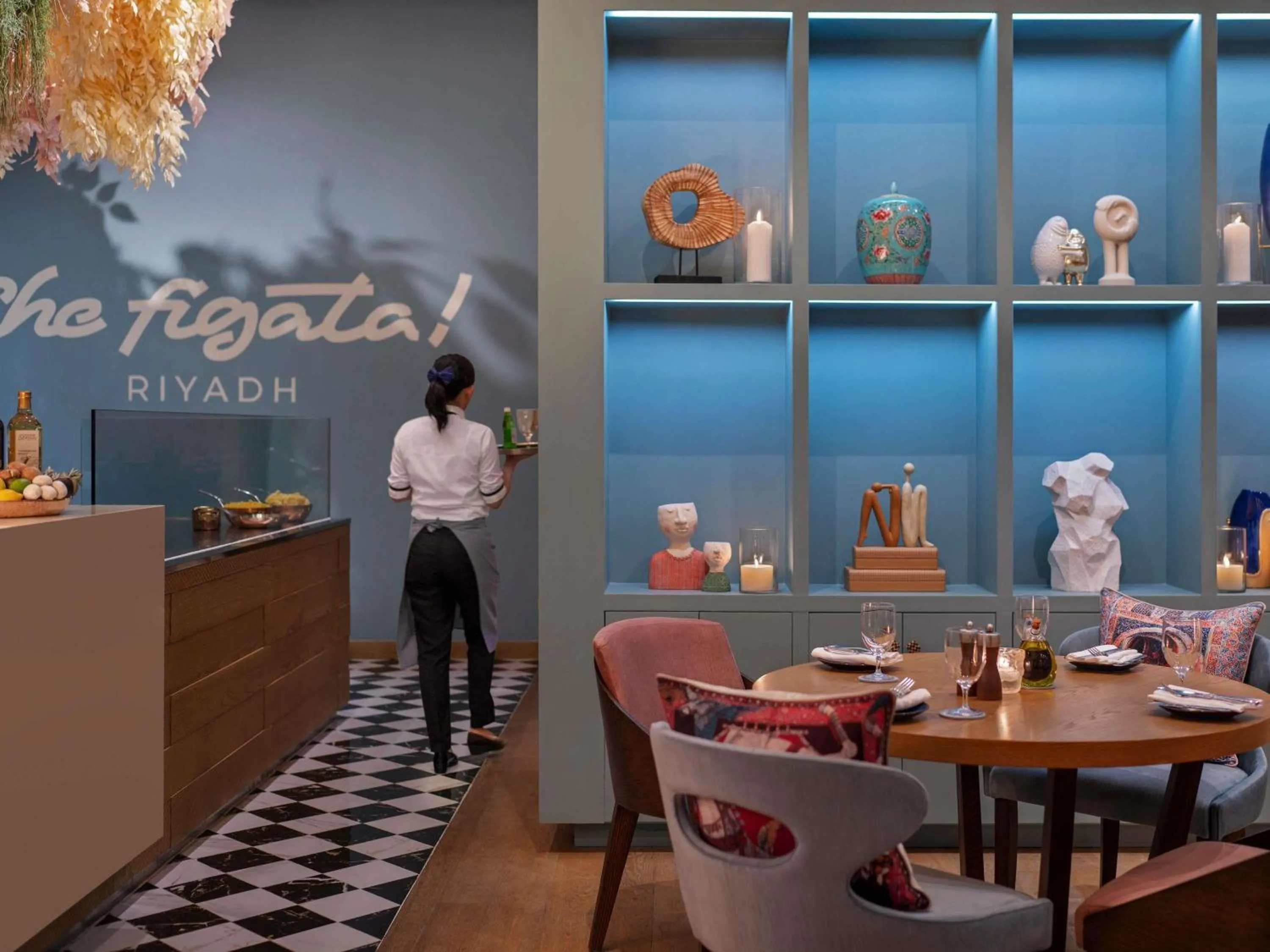 Restaurant/places to eat in Fairmont Riyadh