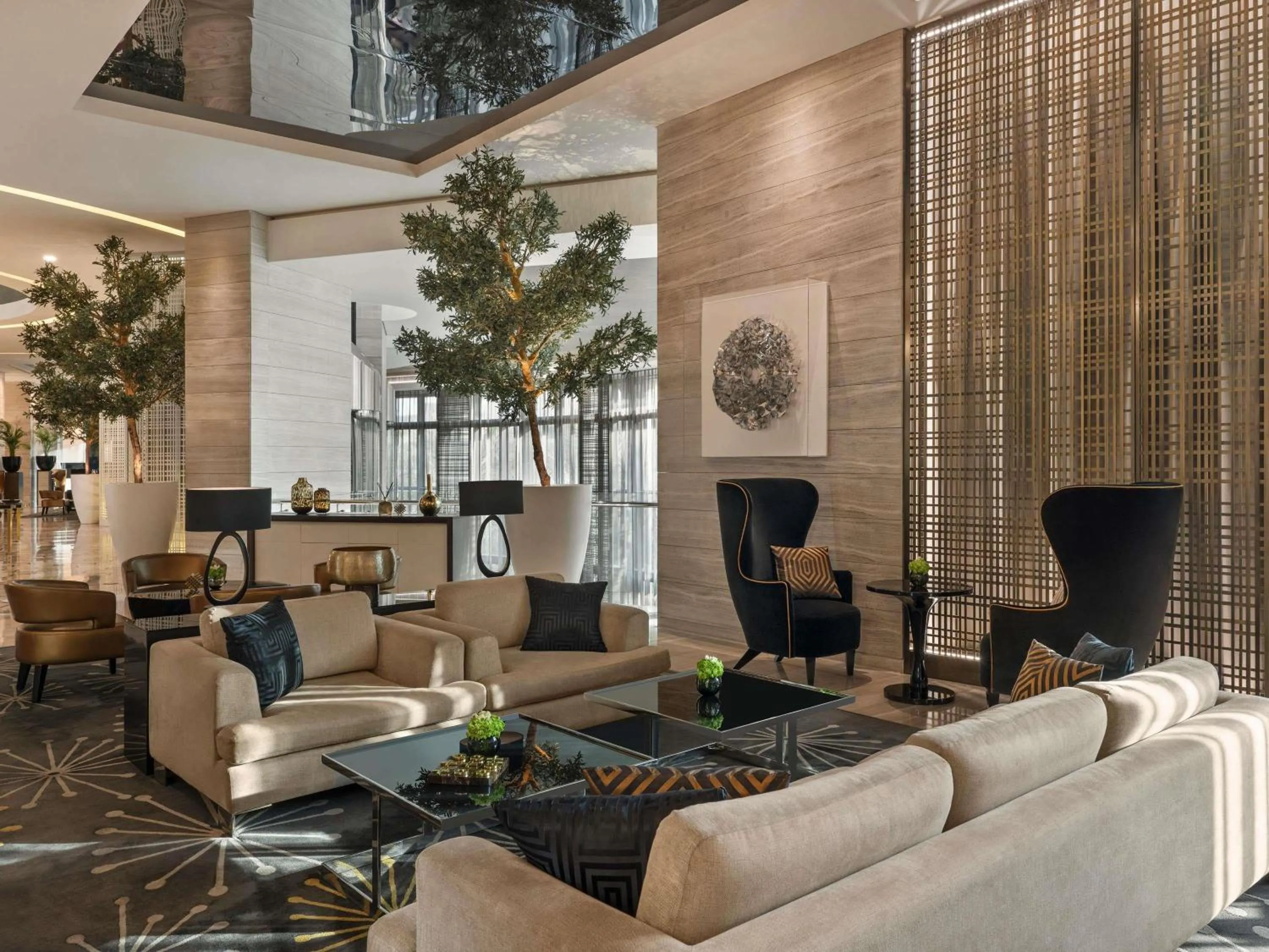 Lounge or bar in Fairmont Riyadh