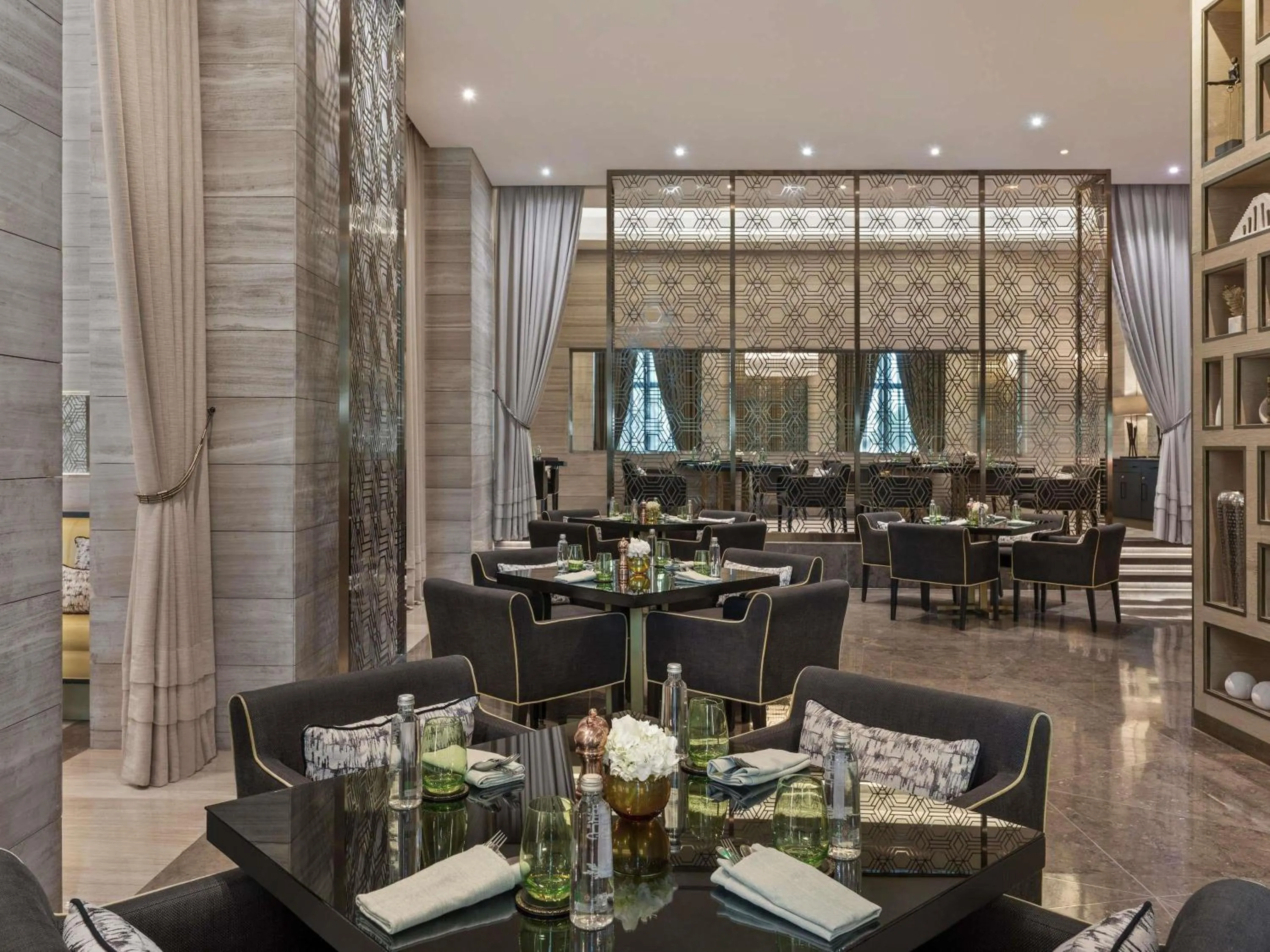 Restaurant/places to eat in Fairmont Riyadh