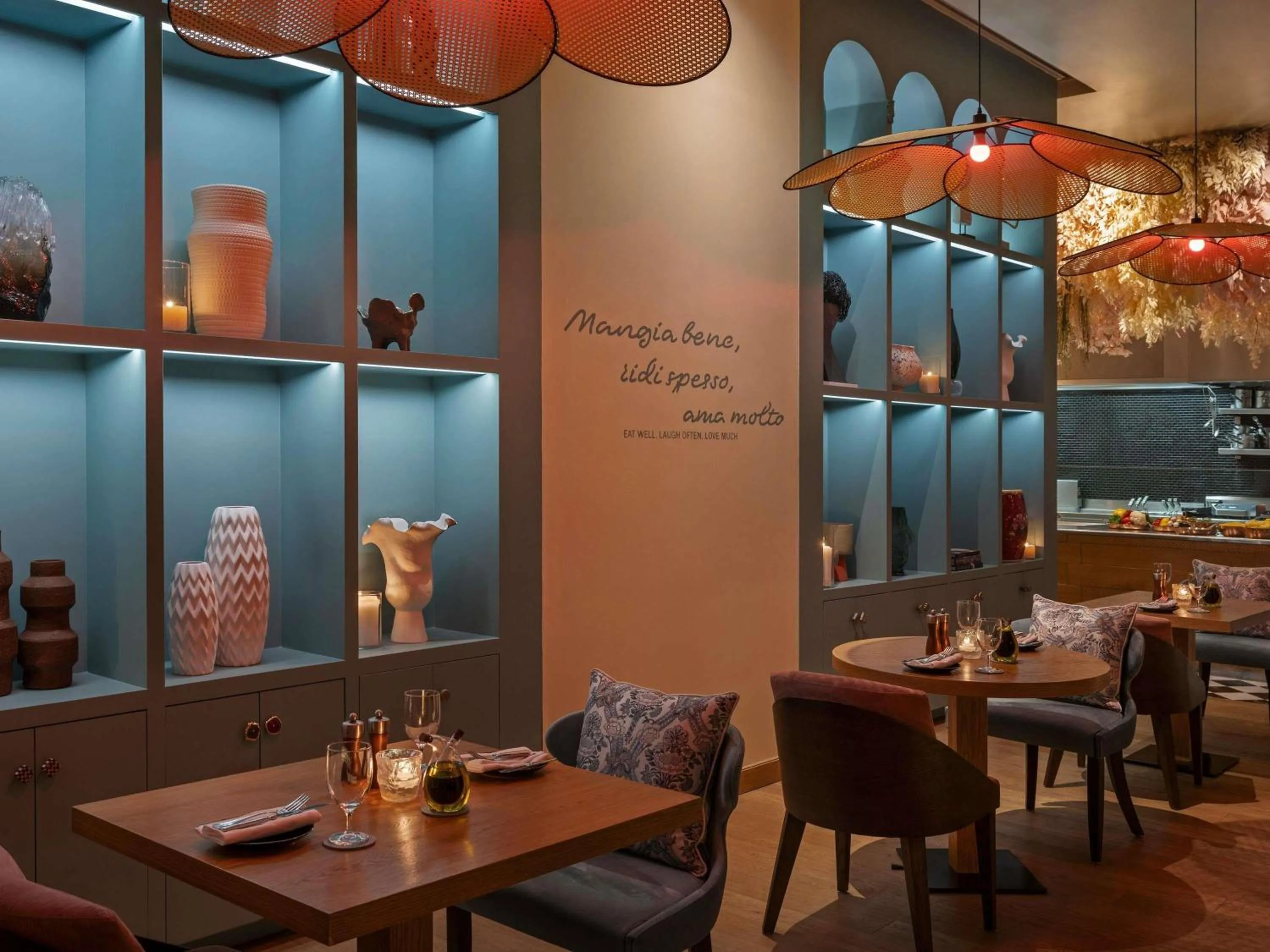 Restaurant/places to eat in Fairmont Riyadh