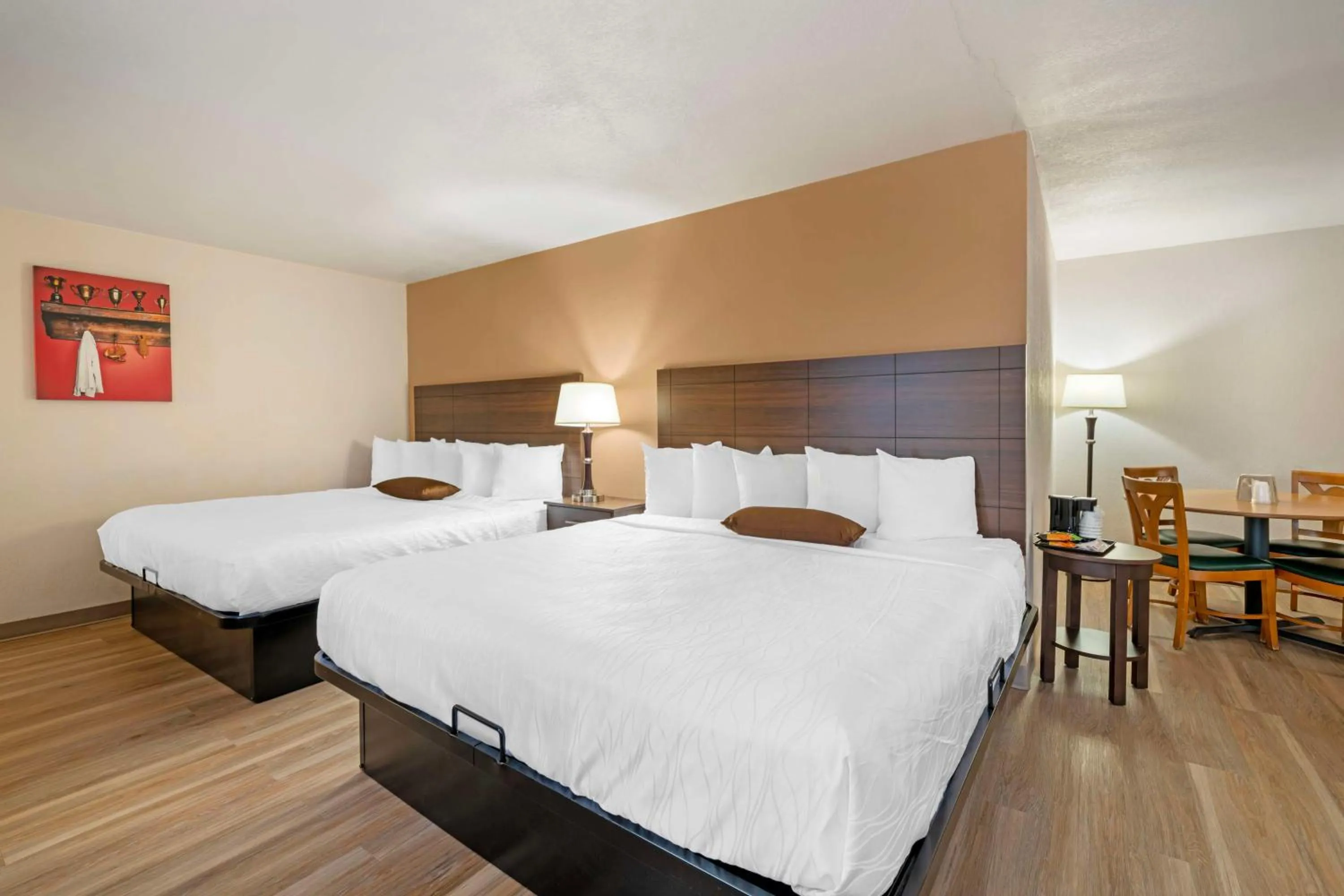 Bedroom, Bed in Best Western Green Bay Inn and Conference Center