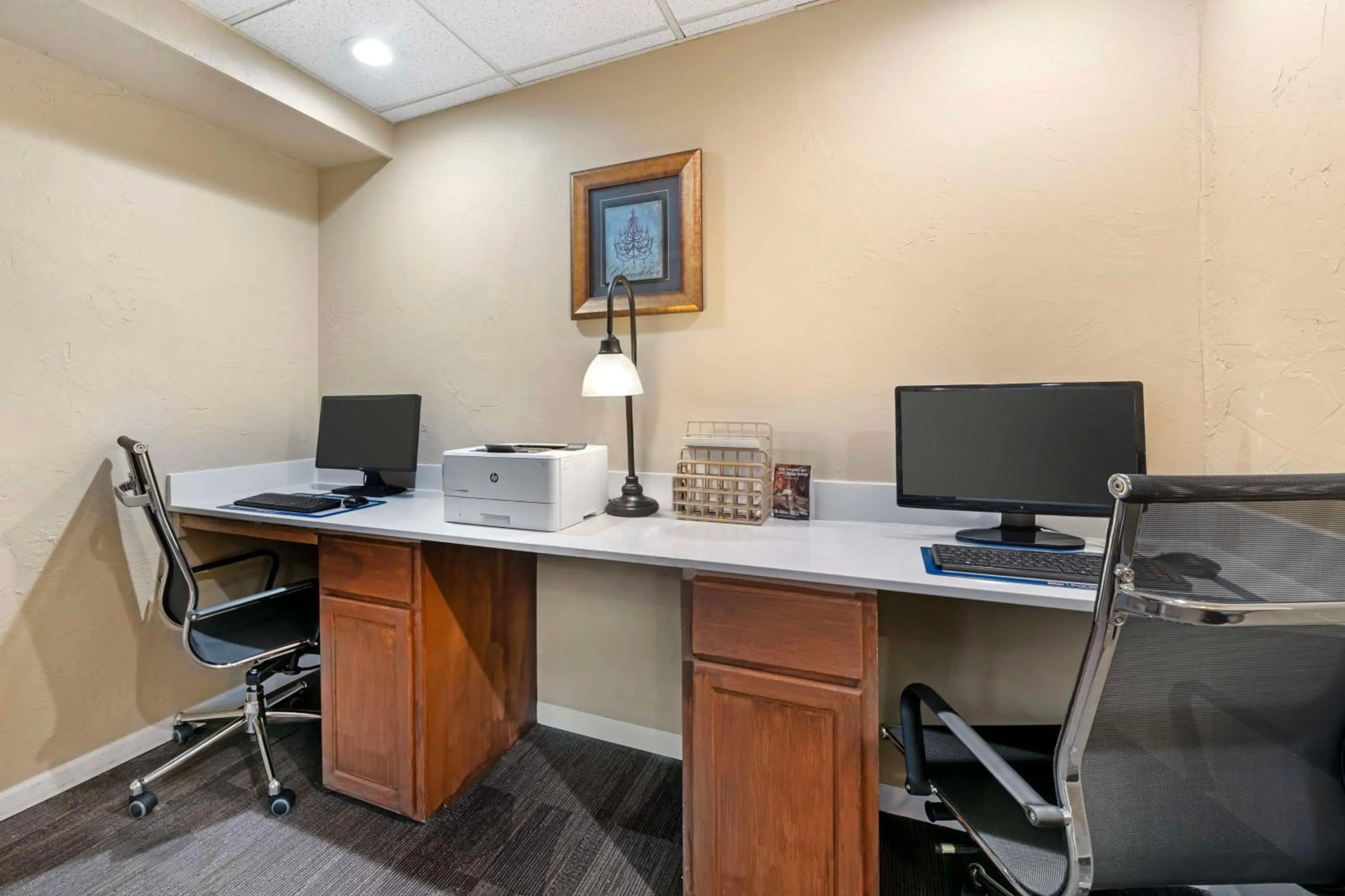 Business facilities in Best Western Green Bay Inn and Conference Center