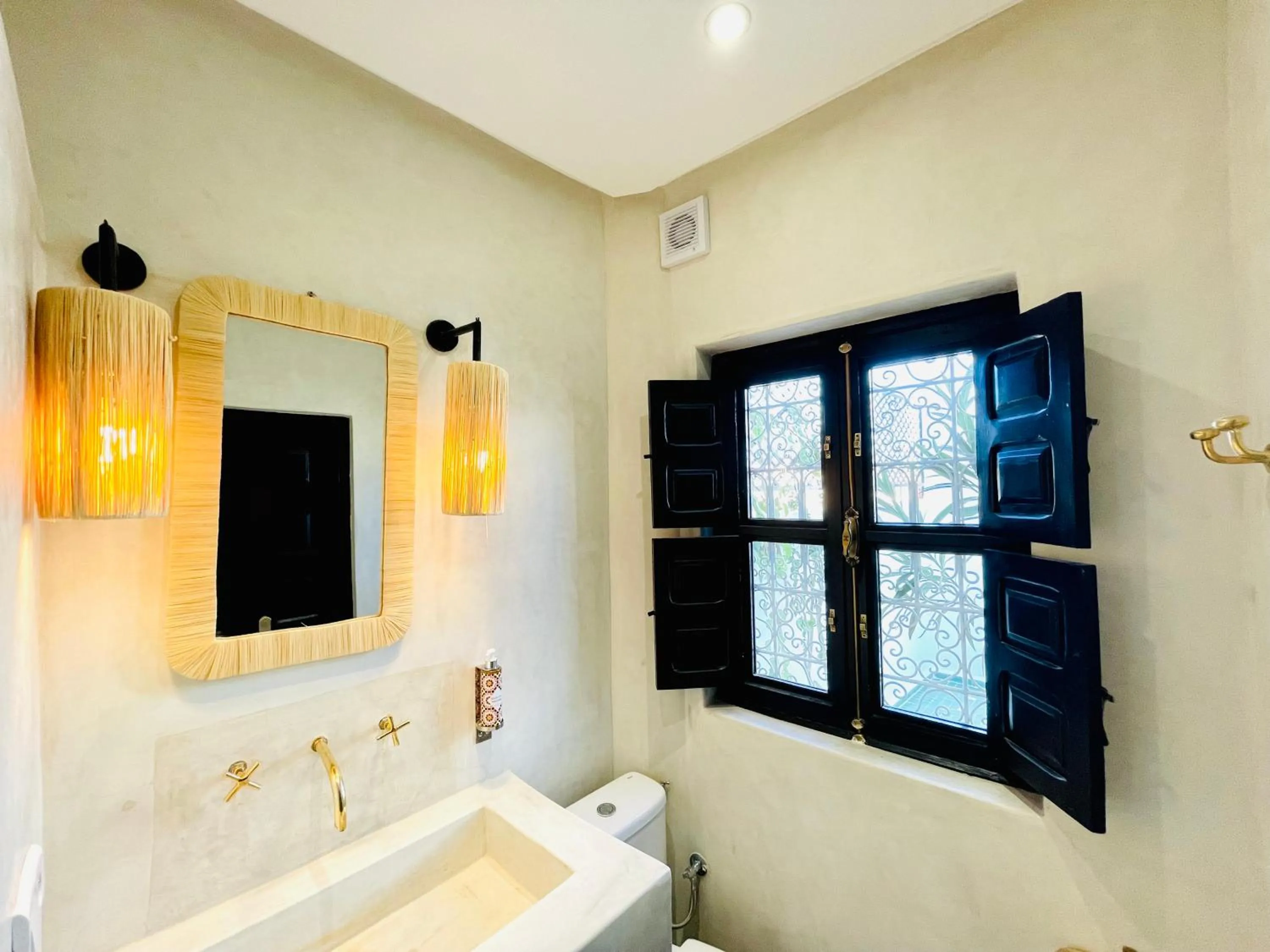 Bathroom in Maison Chafia Boutique Hôtel & Spa