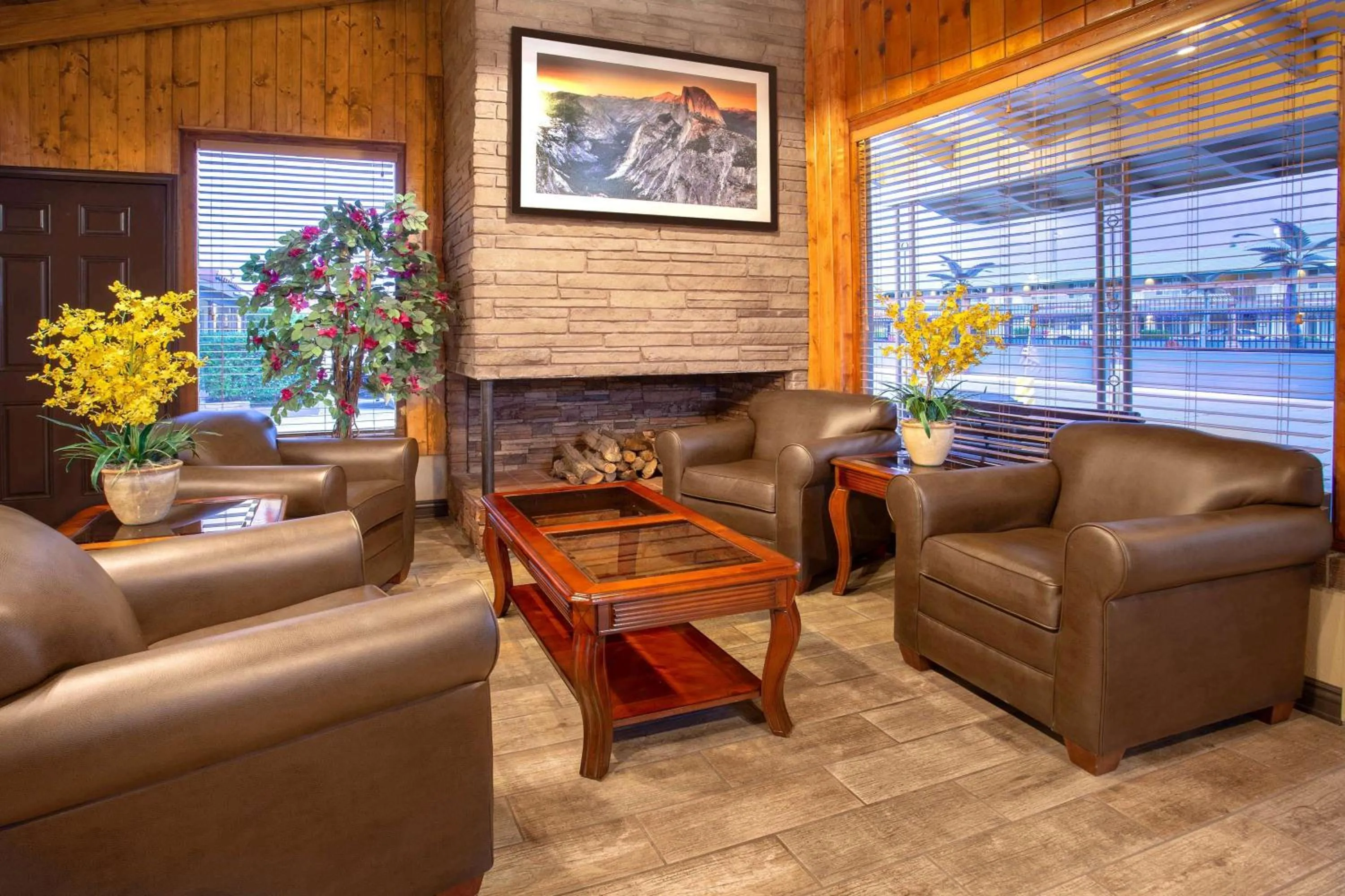 Lobby or reception in Travelodge by Wyndham Hawthorne